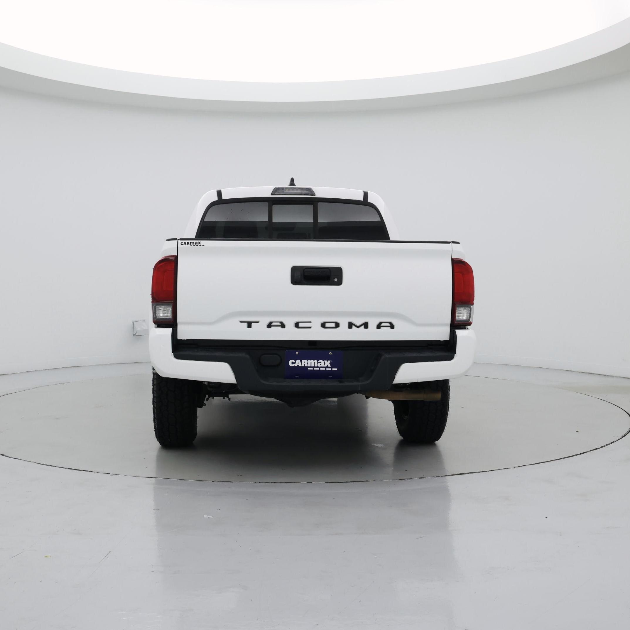Thumbnail: 2020 Toyota Tacoma - 6