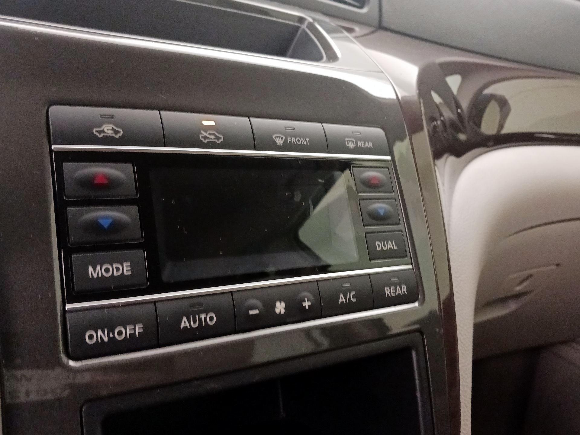 Thumbnail: 2015 Nissan Quest - 16