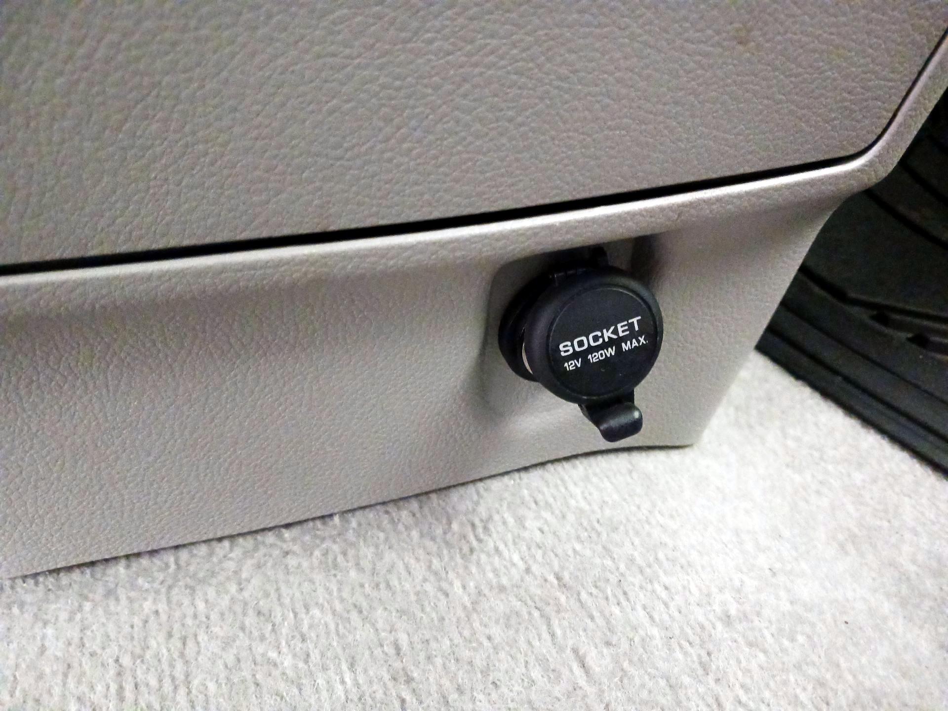 Thumbnail: 2015 Nissan Quest - 18