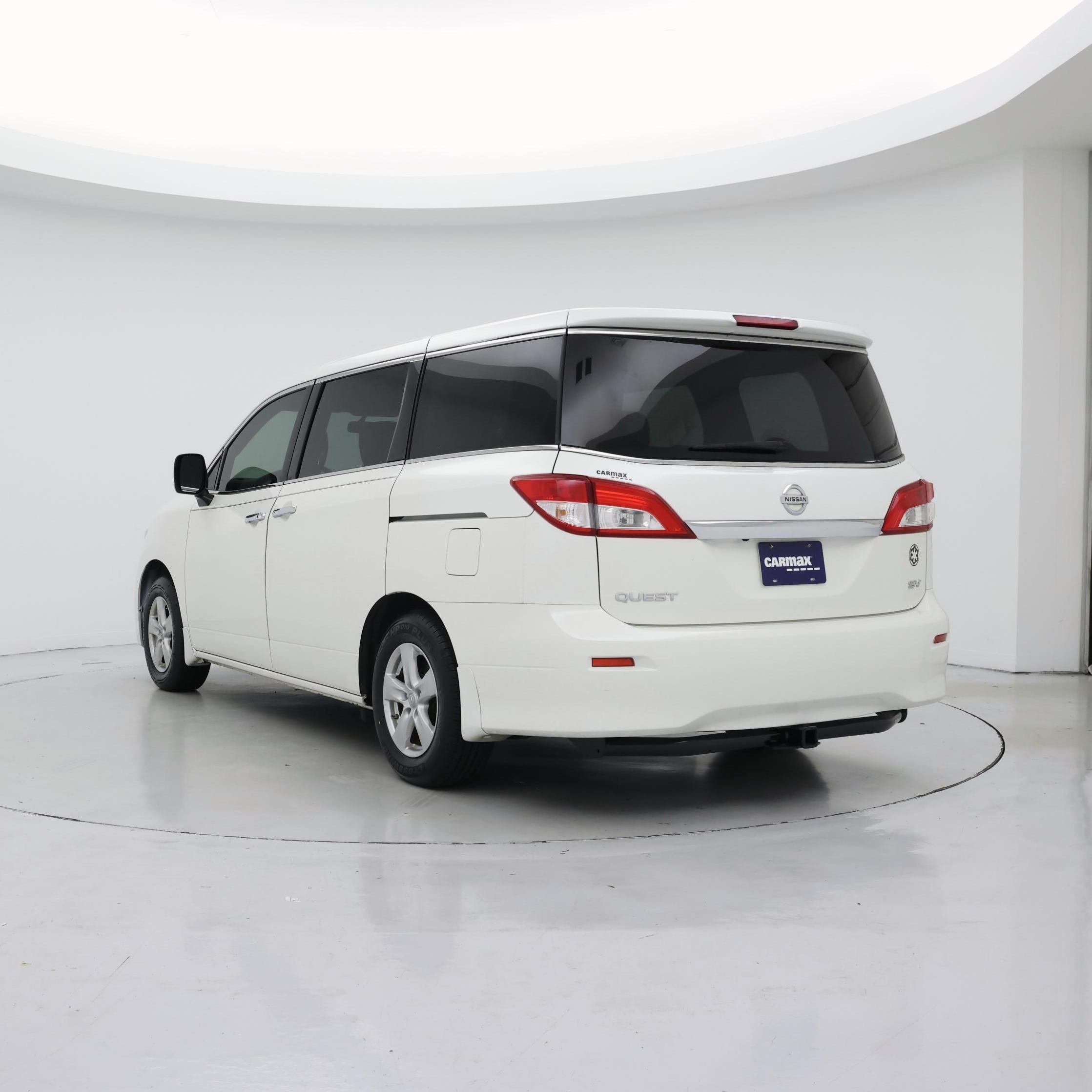 Thumbnail: 2015 Nissan Quest - 2