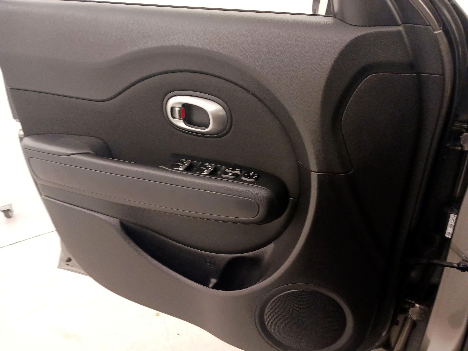 Thumbnail: 2019 Kia Soul - 12