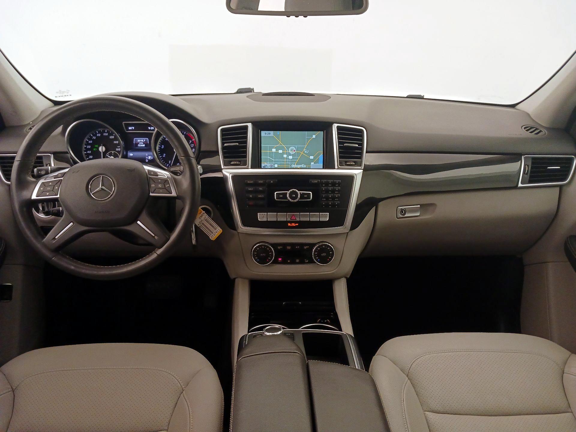 Thumbnail: 2015 Mercedes-Benz M-Class - 9
