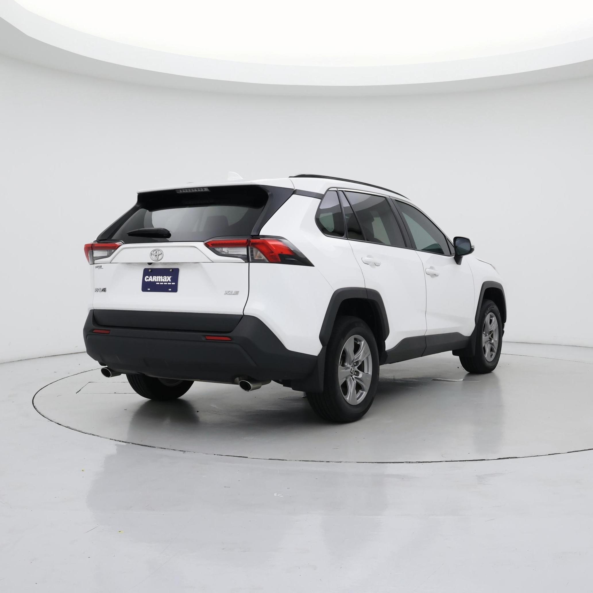 Thumbnail: 2024 Toyota RAV4 - 8