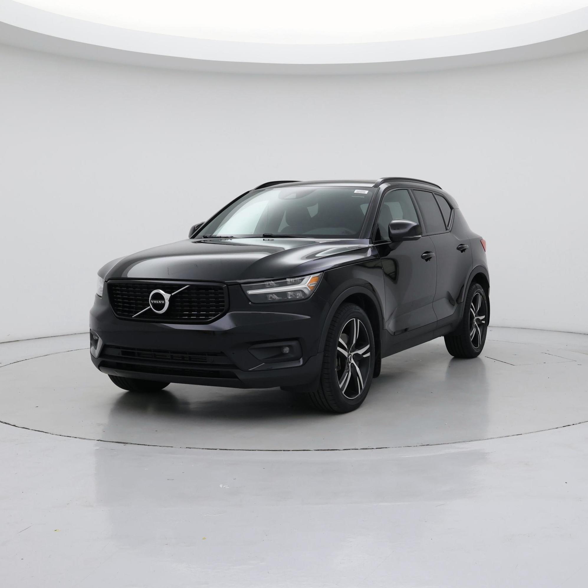Thumbnail: 2021 Volvo XC40 - 4