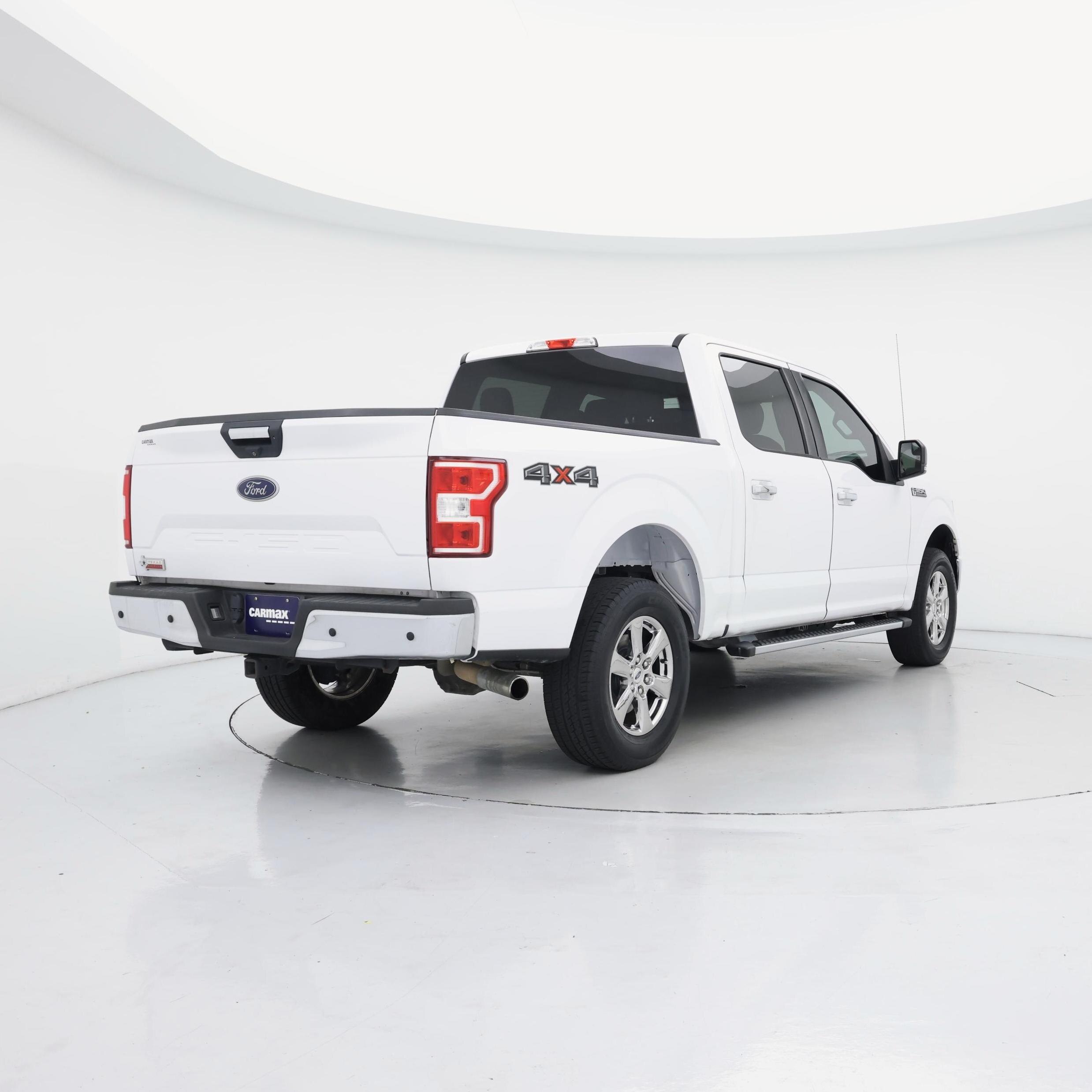 Thumbnail: 2022 Rivian R1S - 8