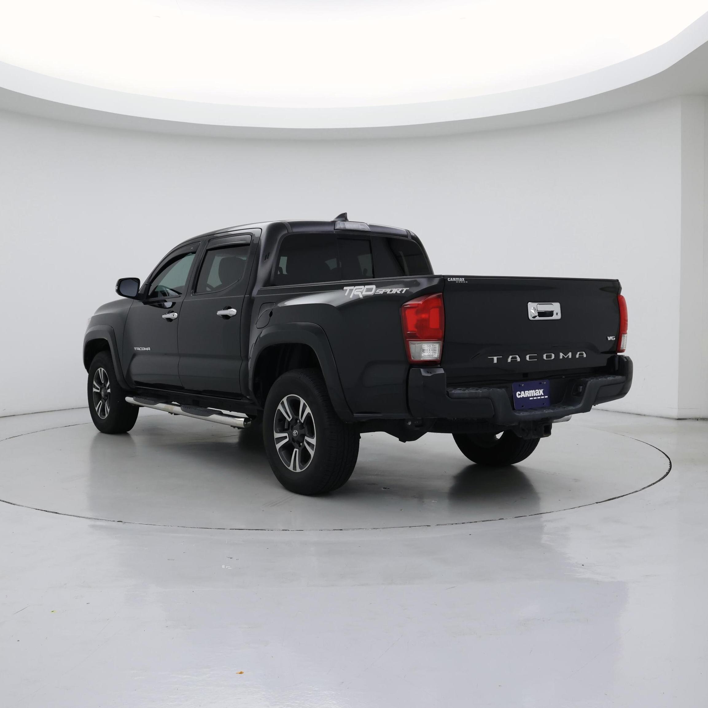 Thumbnail: 2017 Toyota Tacoma - 2