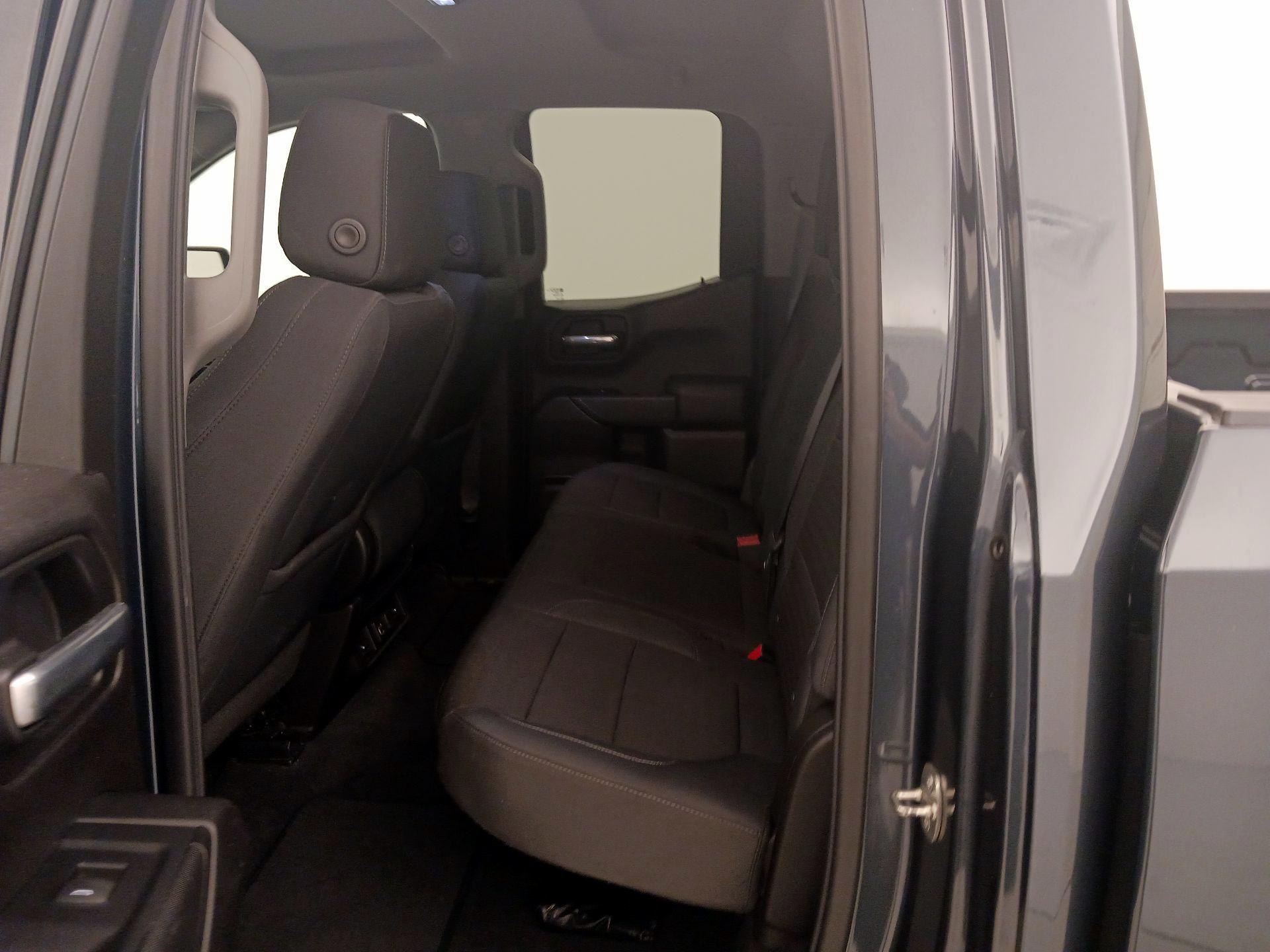 Thumbnail: 2019 Chevrolet Silverado 1500 - 19
