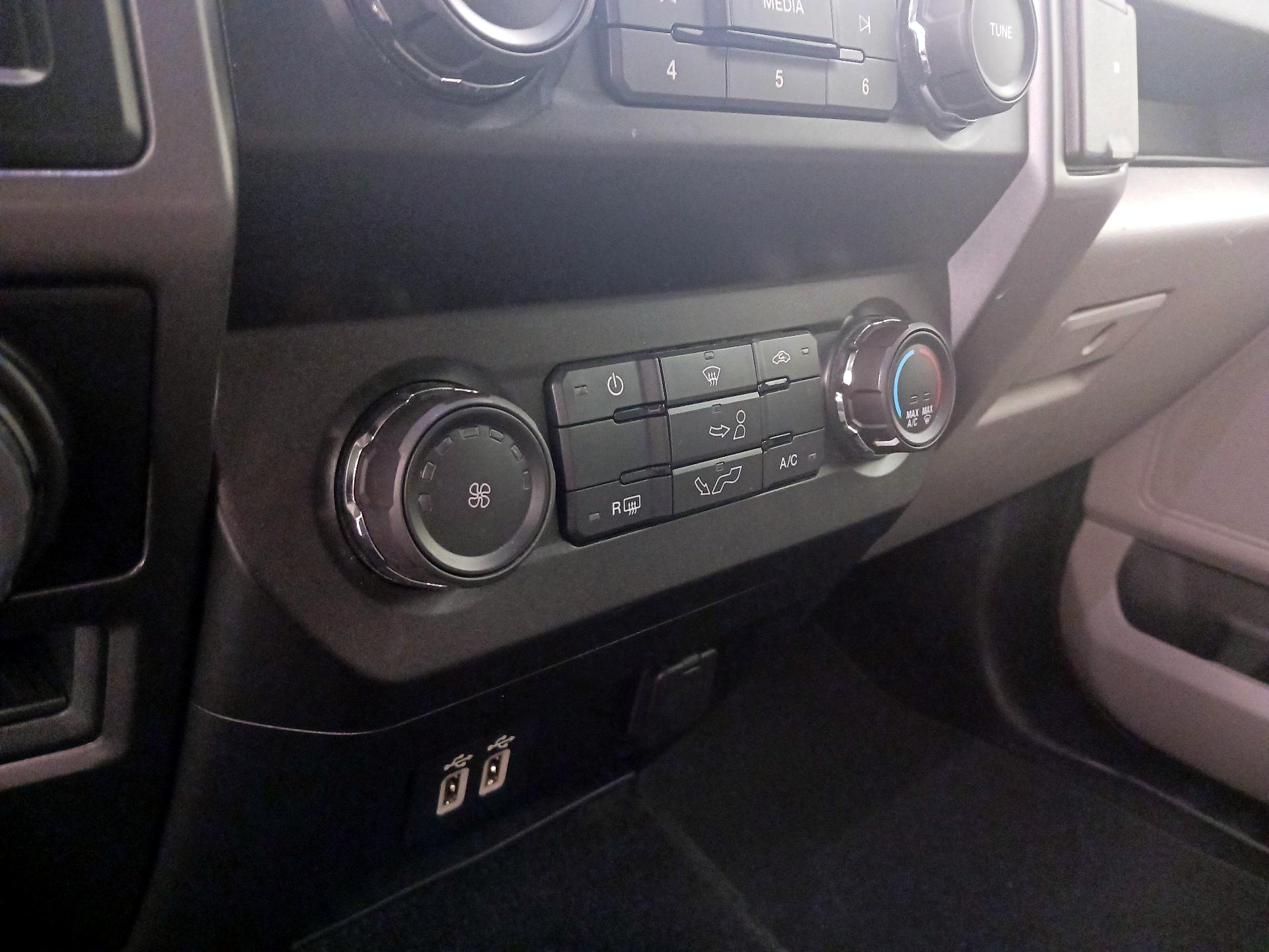Thumbnail: 2019 Ford F-150 - 16