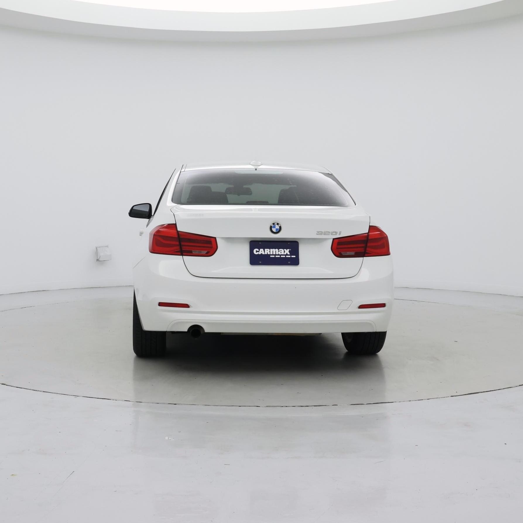 Thumbnail: 2016 BMW 3 Series - 6