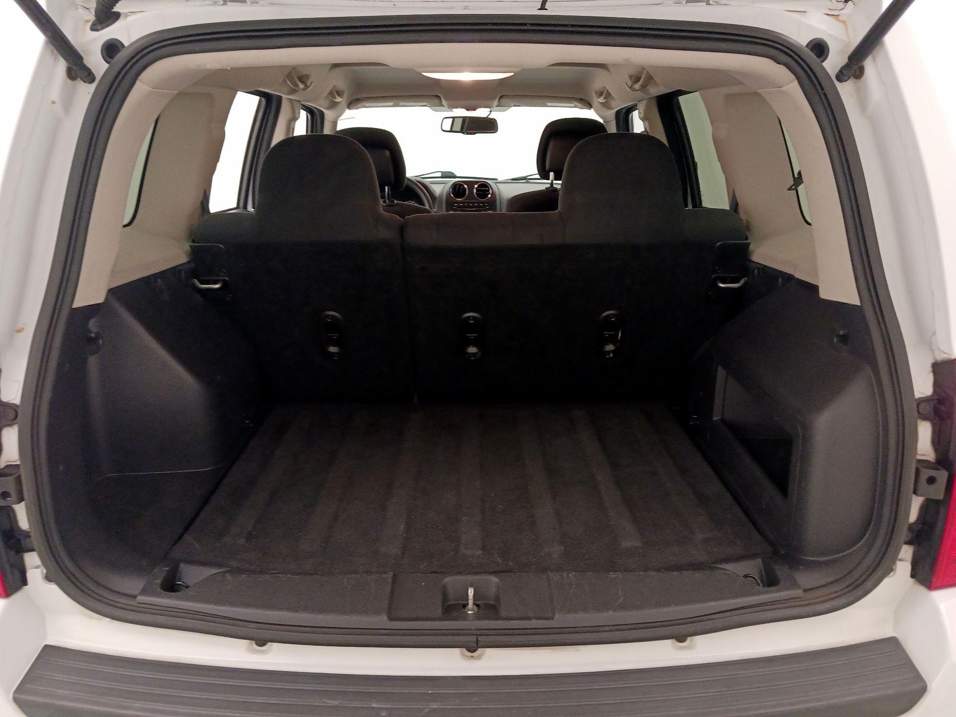 Thumbnail: 2016 Jeep Patriot - 18