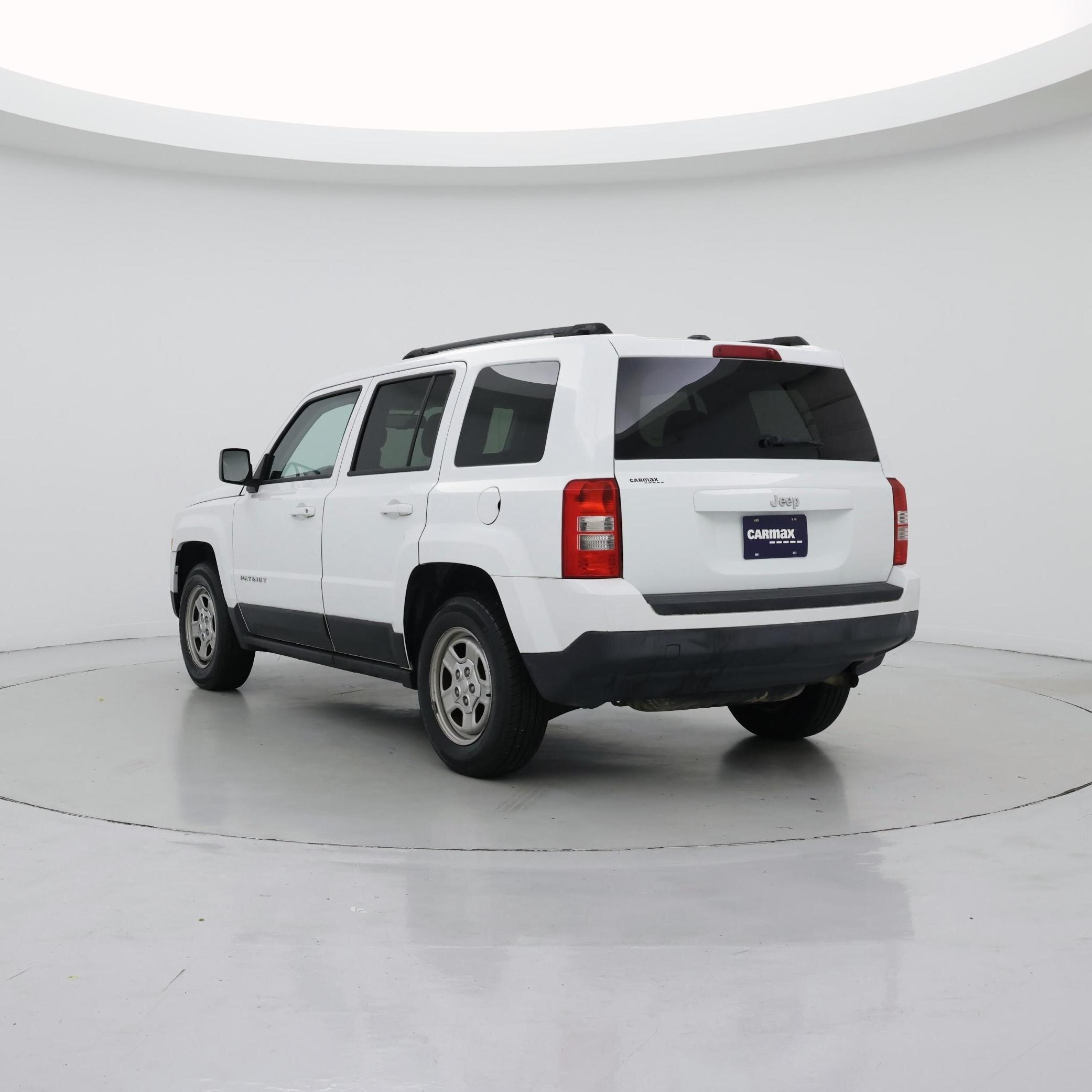 Thumbnail: 2016 Jeep Patriot - 2