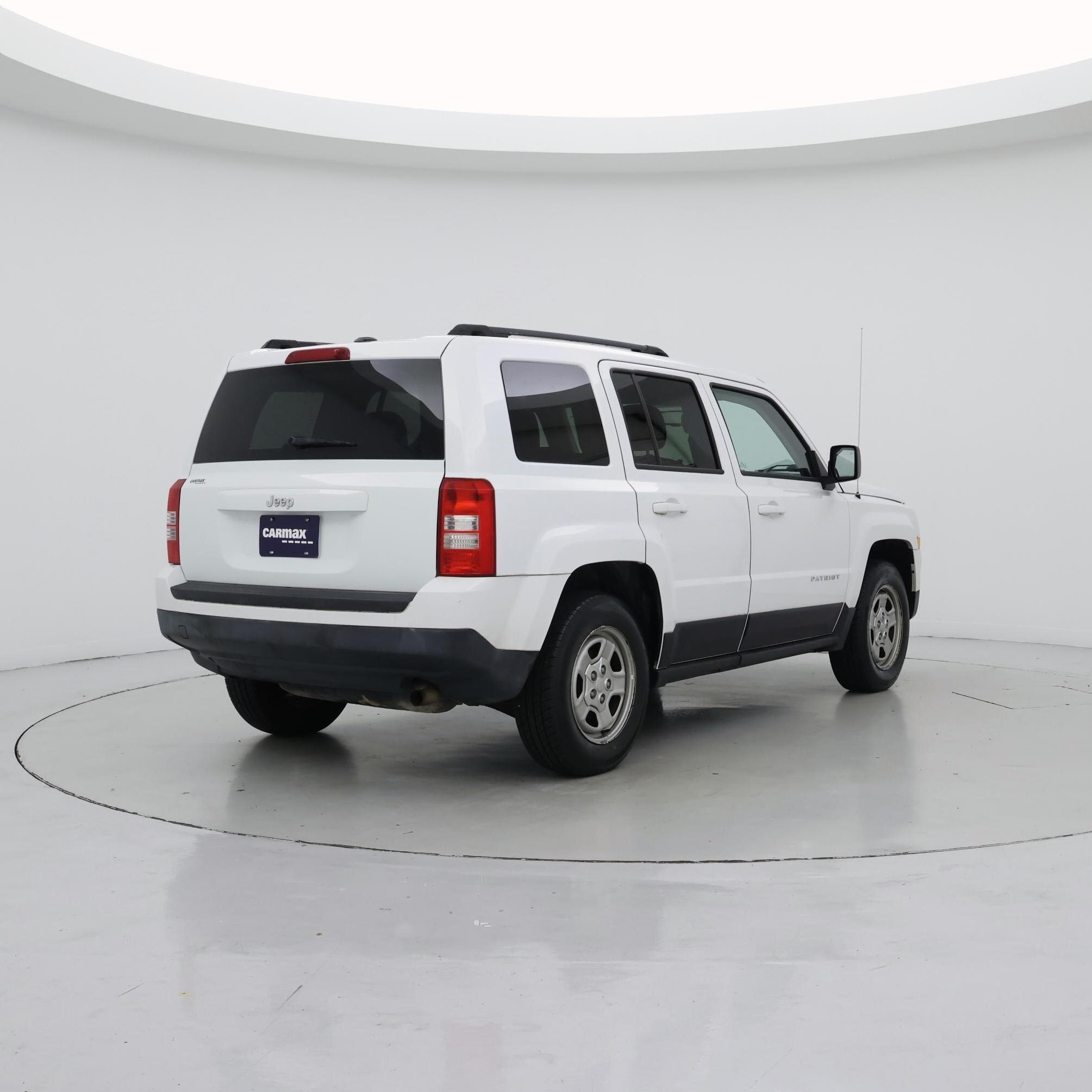 Thumbnail: 2016 Jeep Patriot - 8