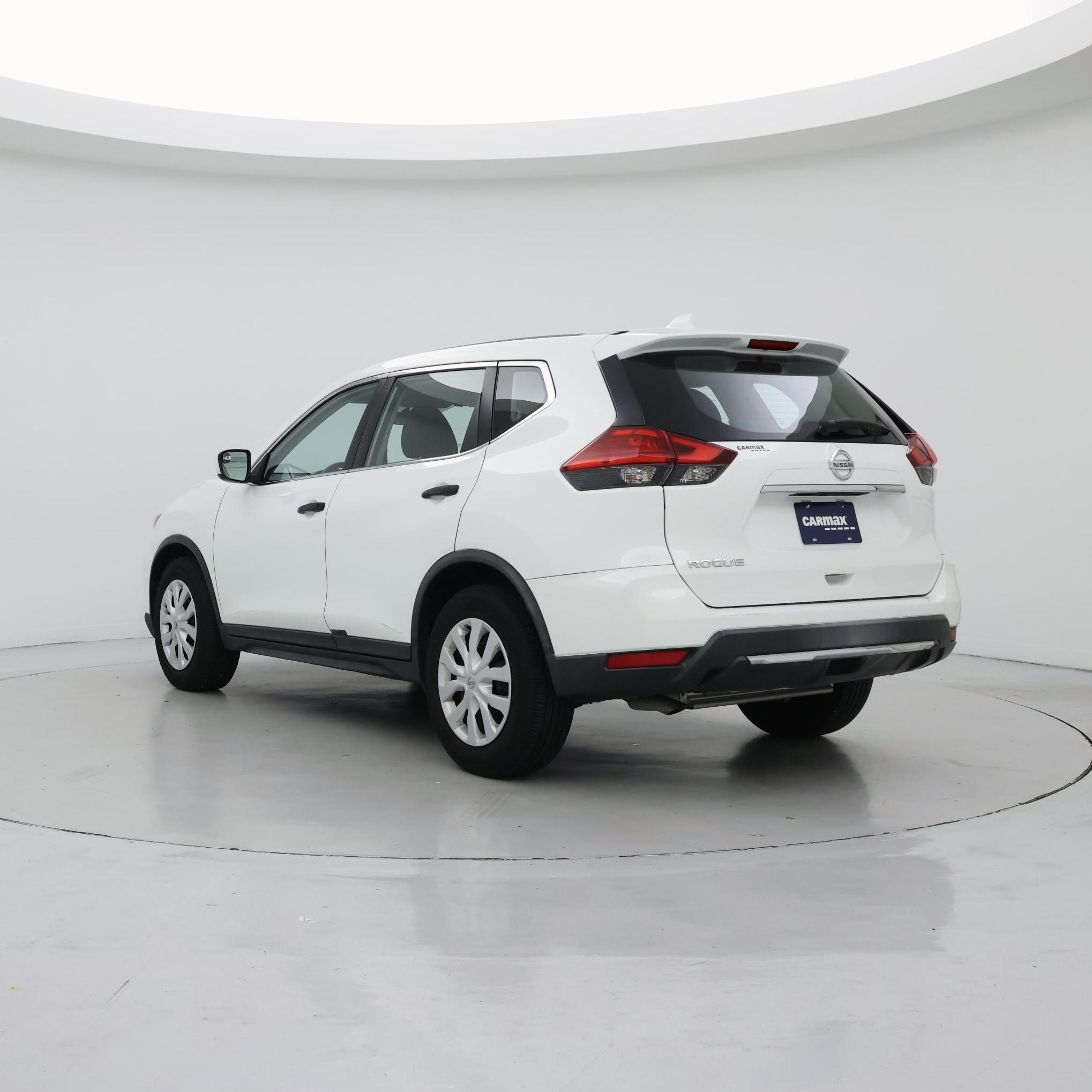 Thumbnail: 2017 Nissan Rogue - 2