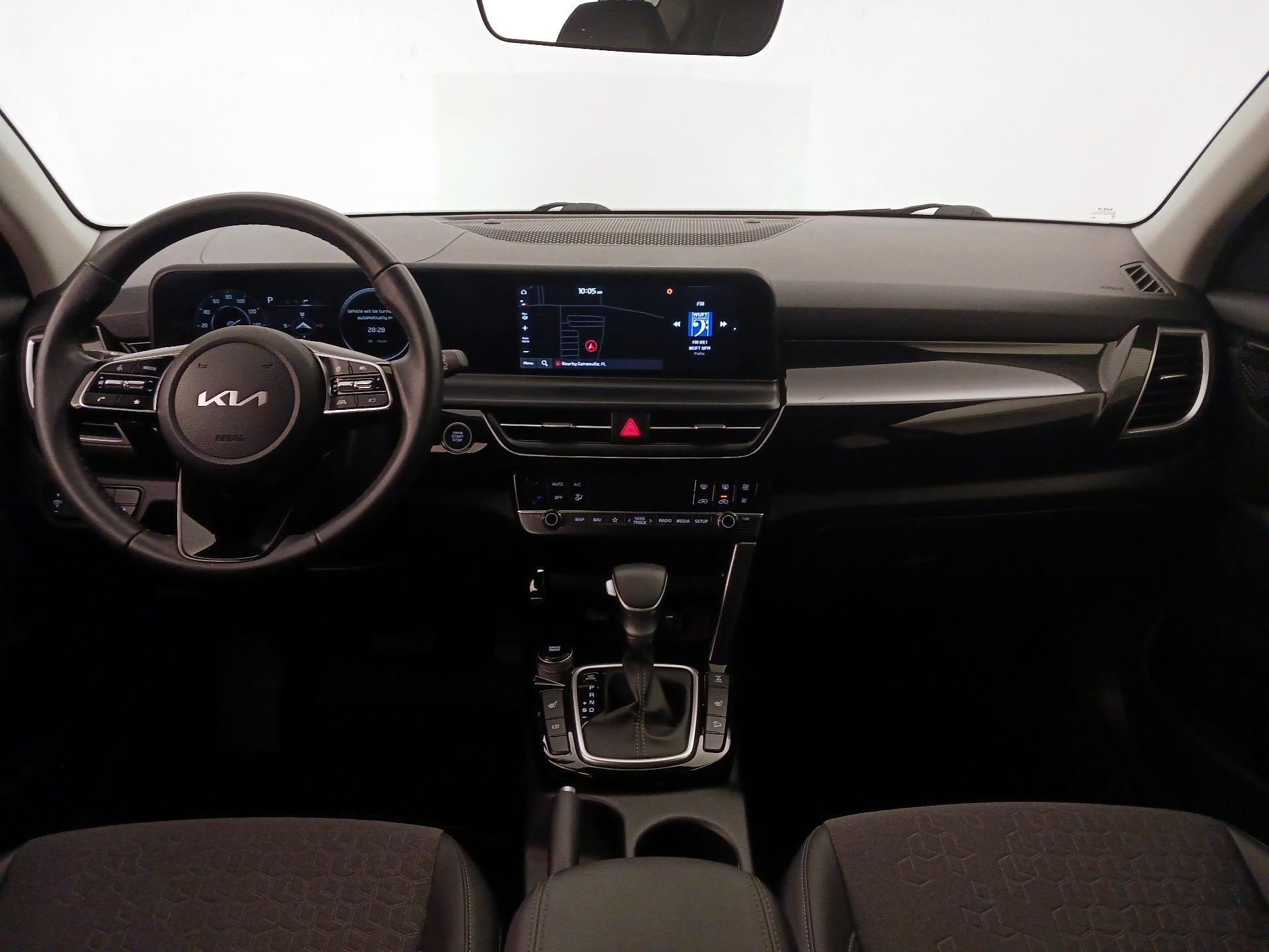Thumbnail: 2024 Kia Seltos - 9