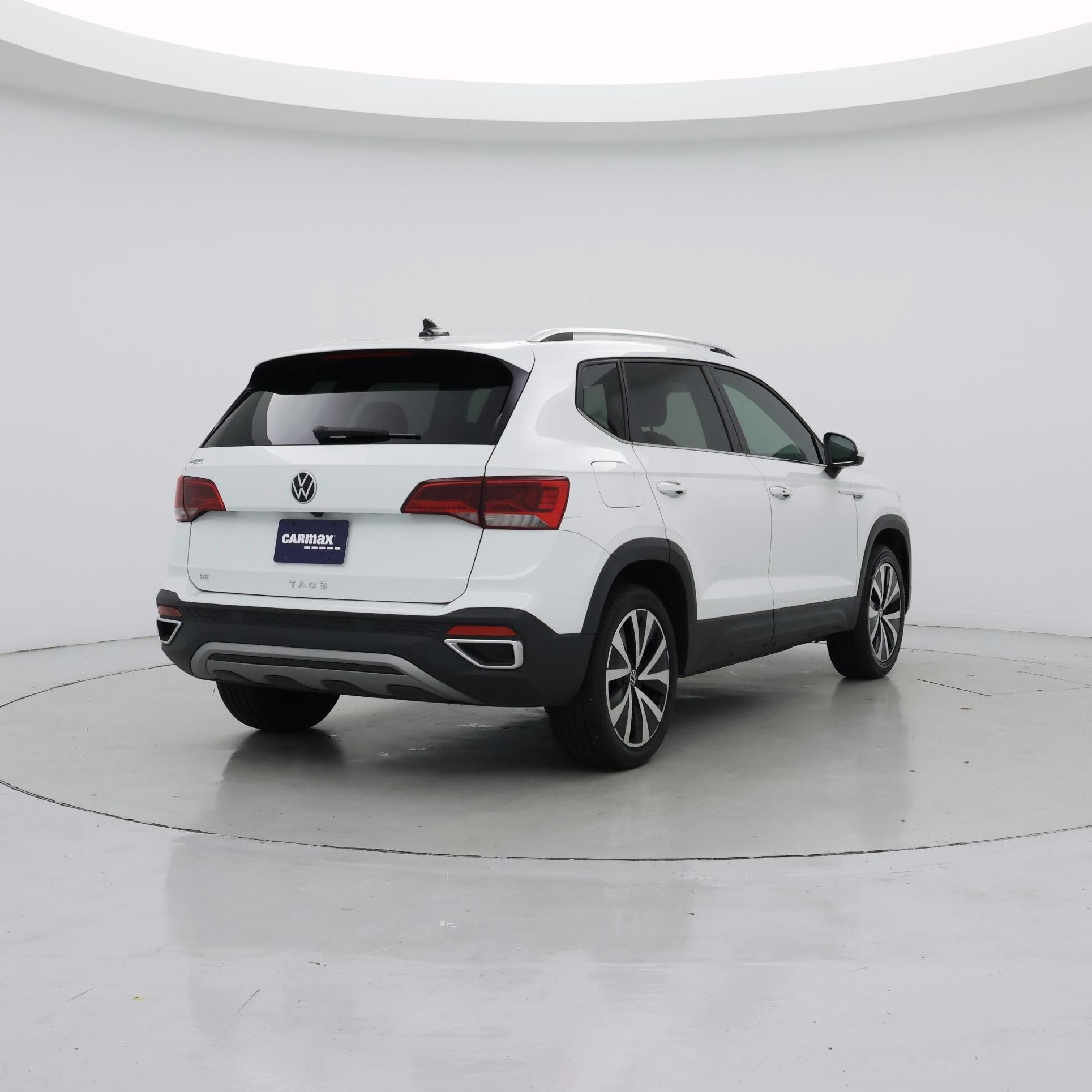 Thumbnail: 2022 Volkswagen Taos - 8