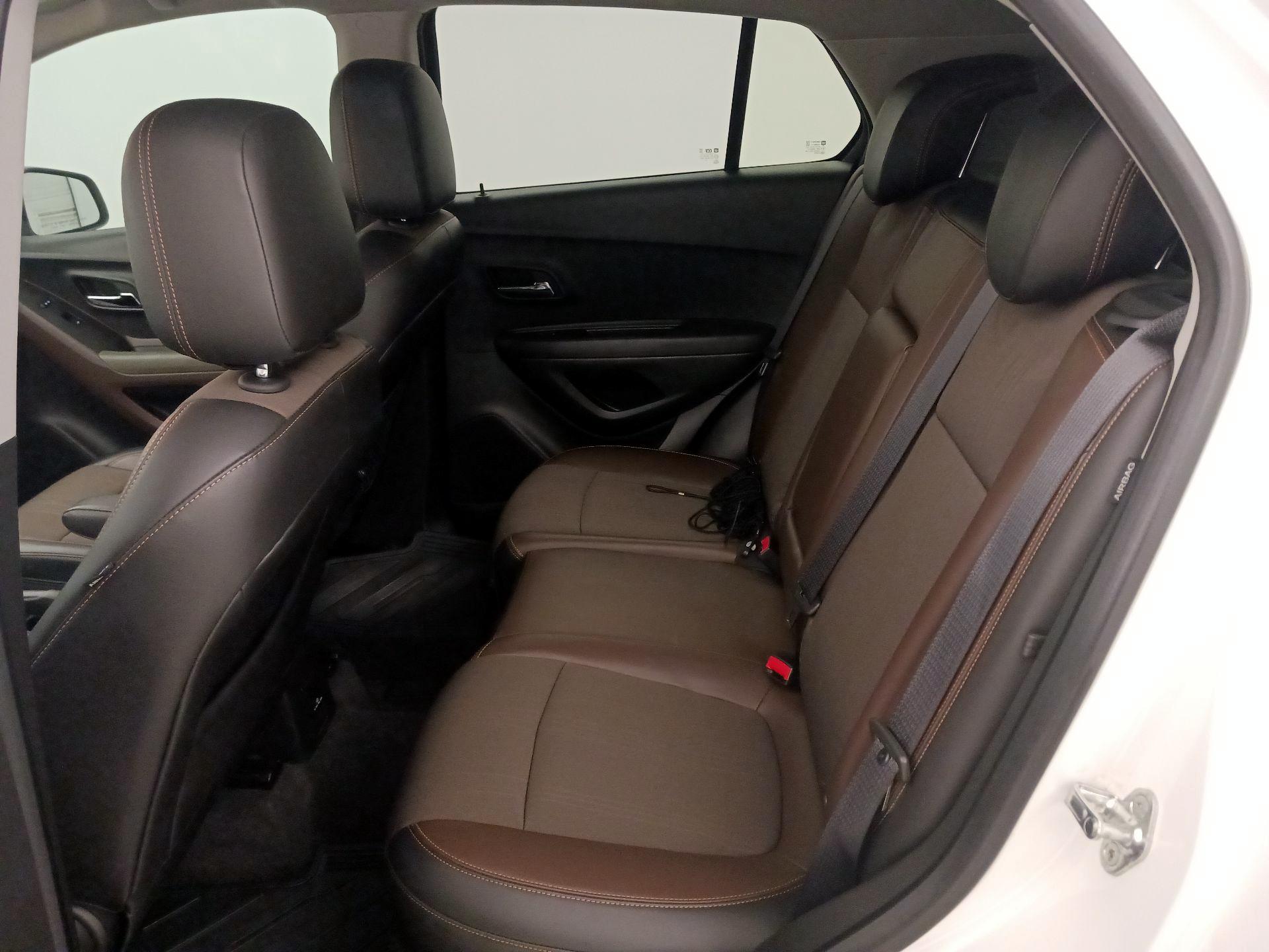 Thumbnail: 2016 Chevrolet Trax - 18