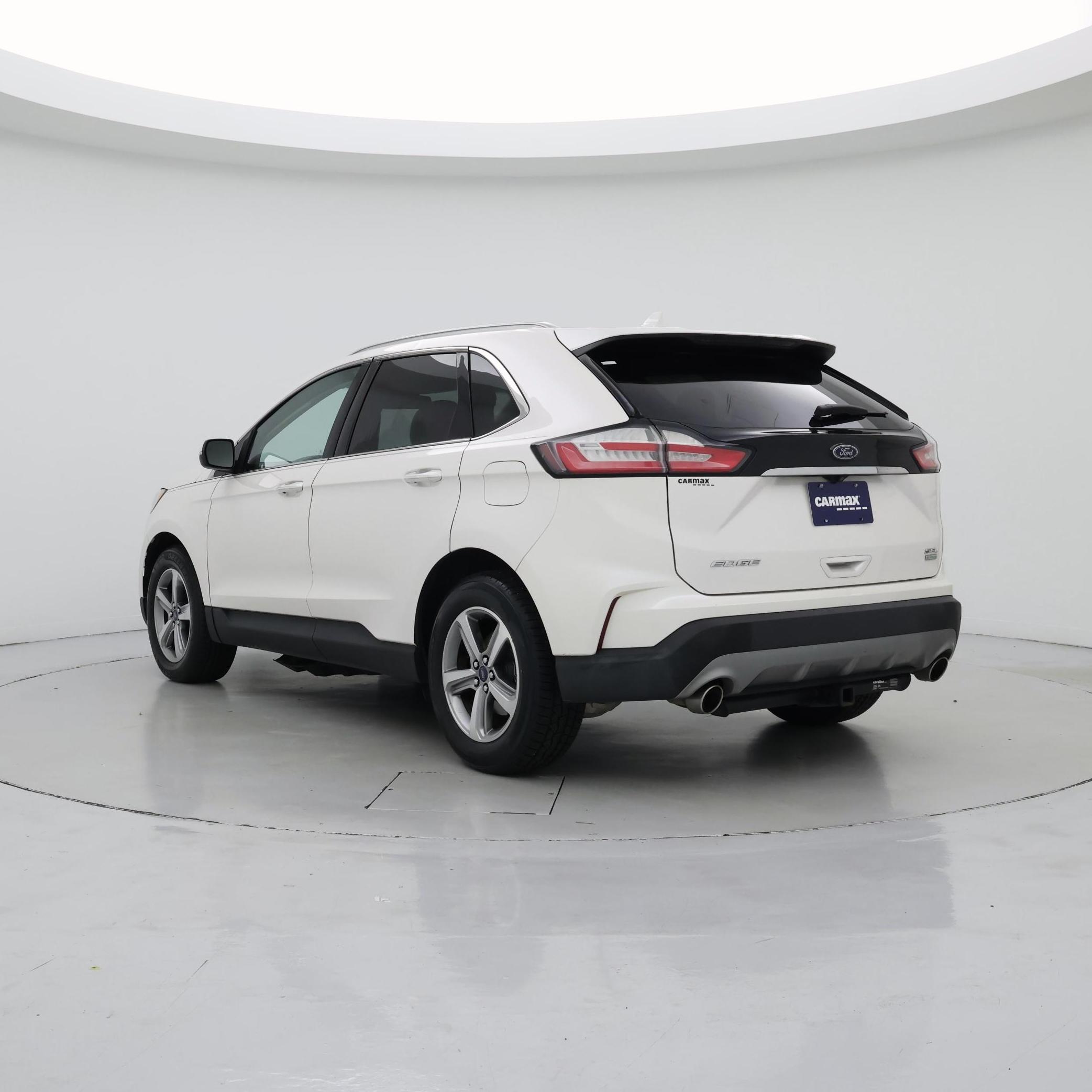 Thumbnail: 2019 Ford Edge - 2