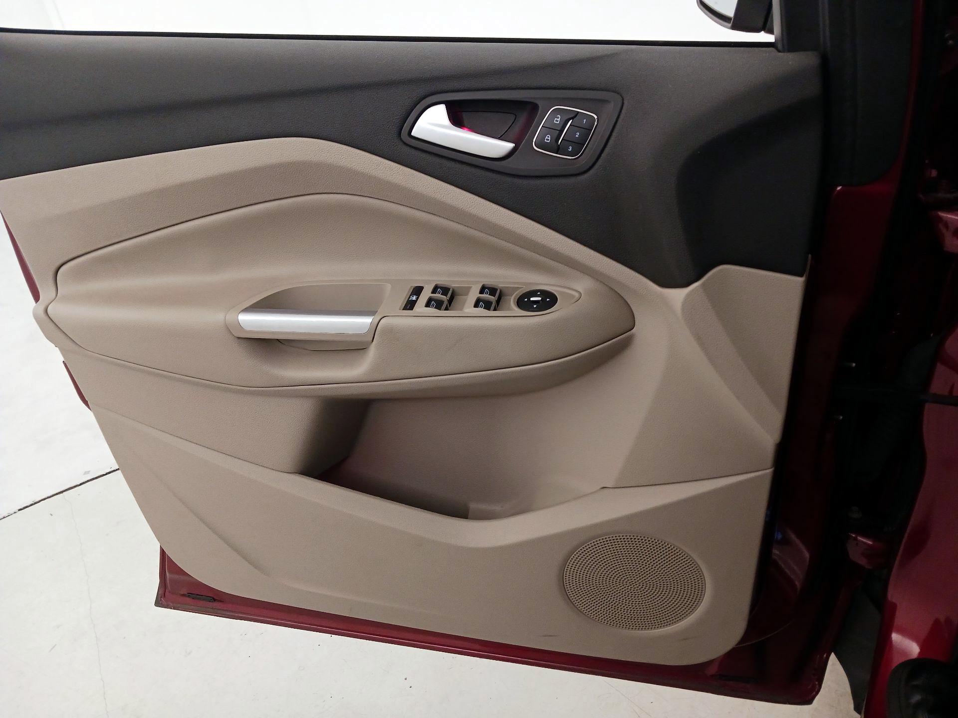 Thumbnail: 2014 Ford Escape - 12