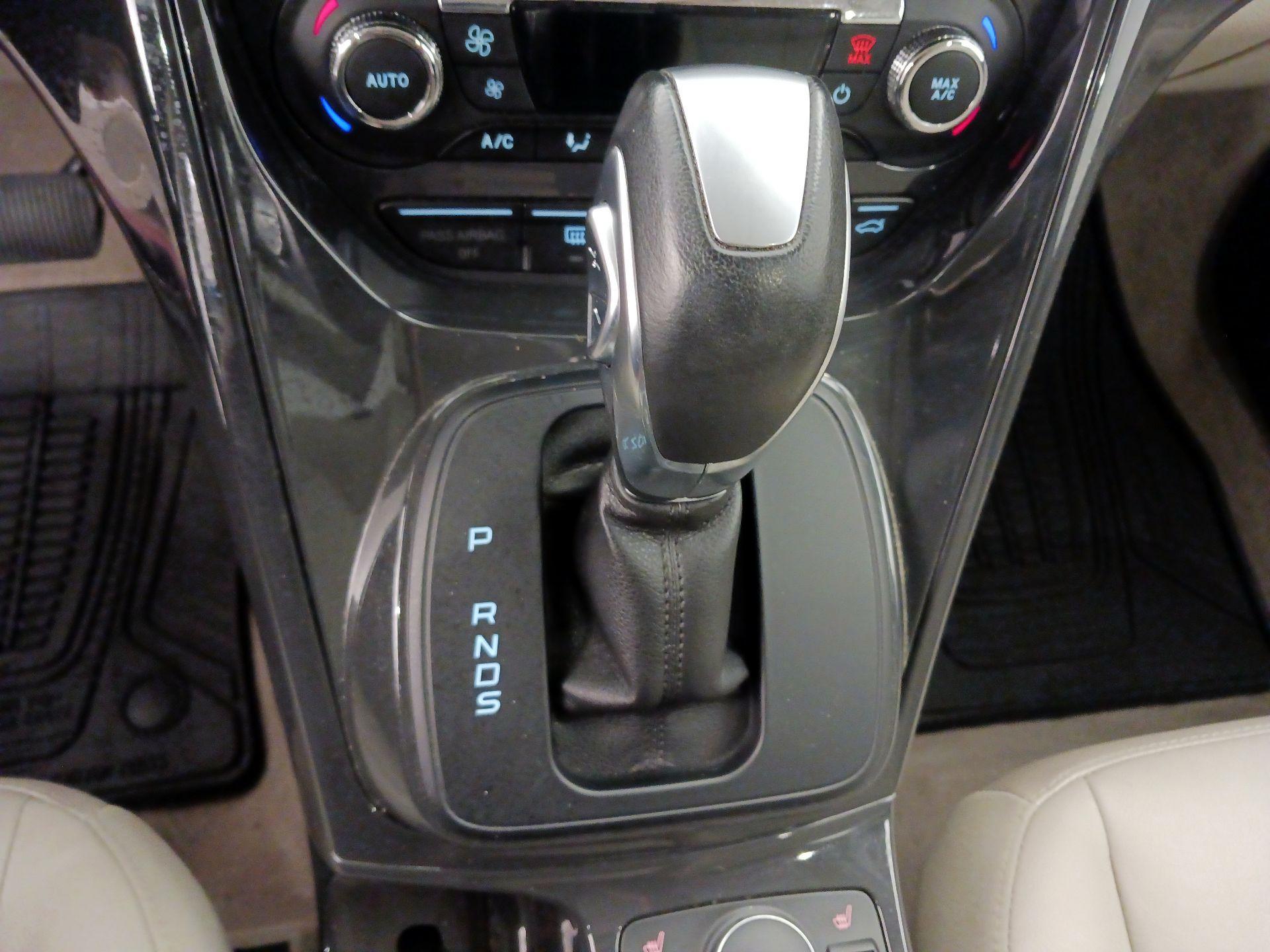 Thumbnail: 2014 Ford Escape - 18