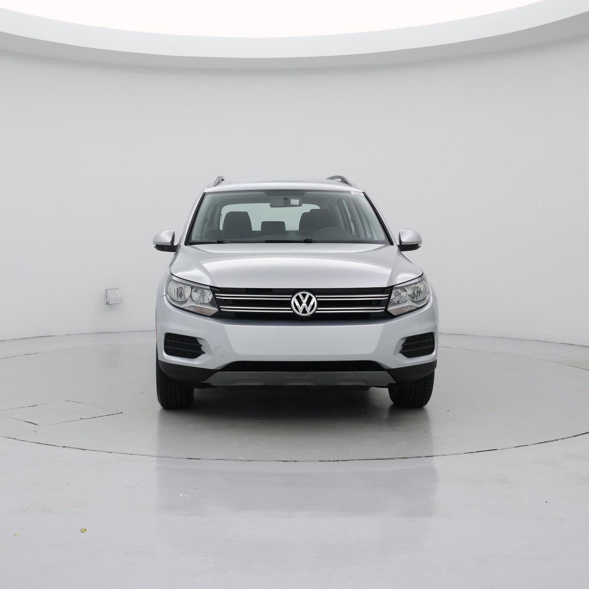 Thumbnail: 2015 Volkswagen Tiguan - 5