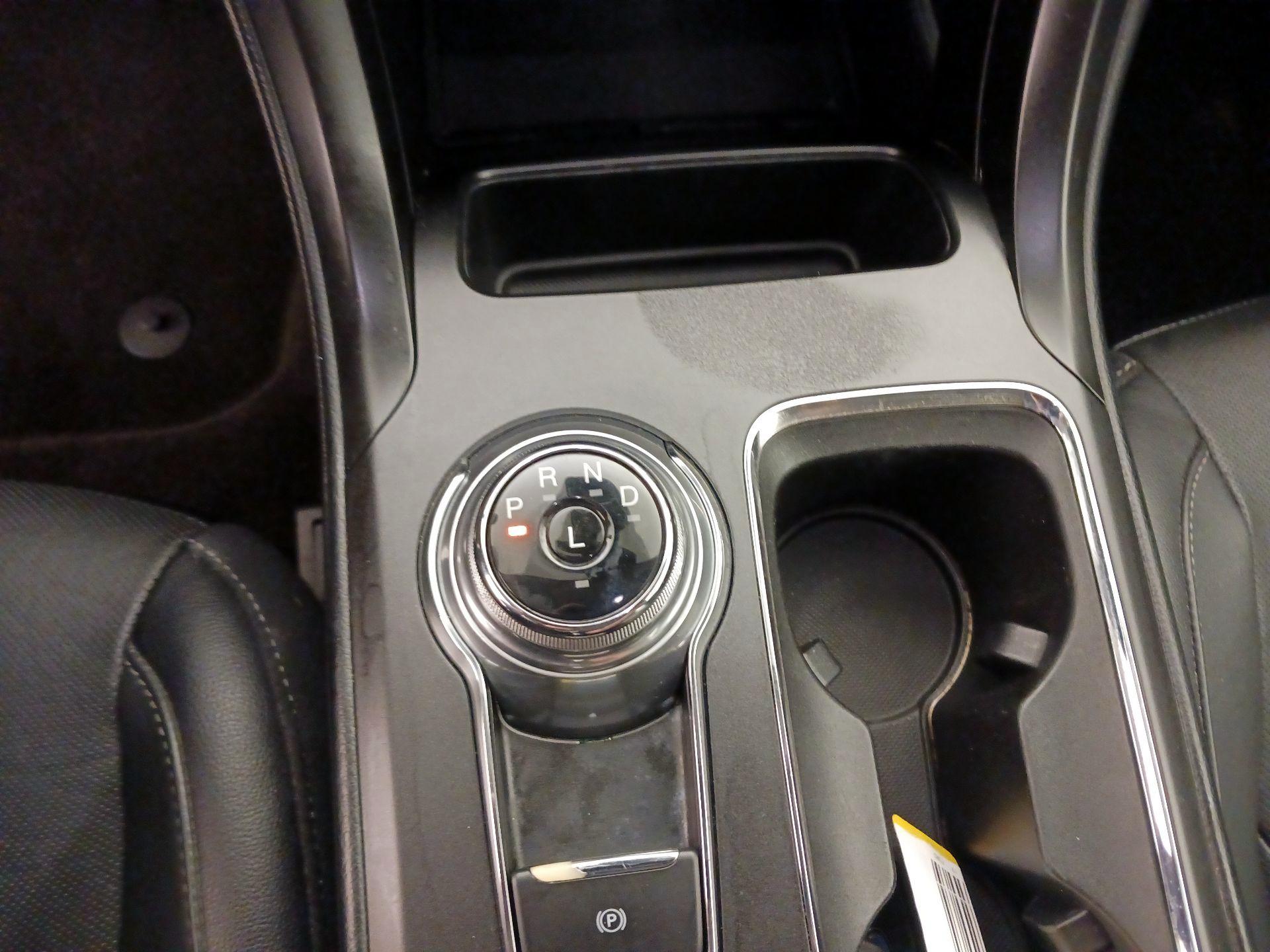 Thumbnail: 2019 Ford Fusion - 18