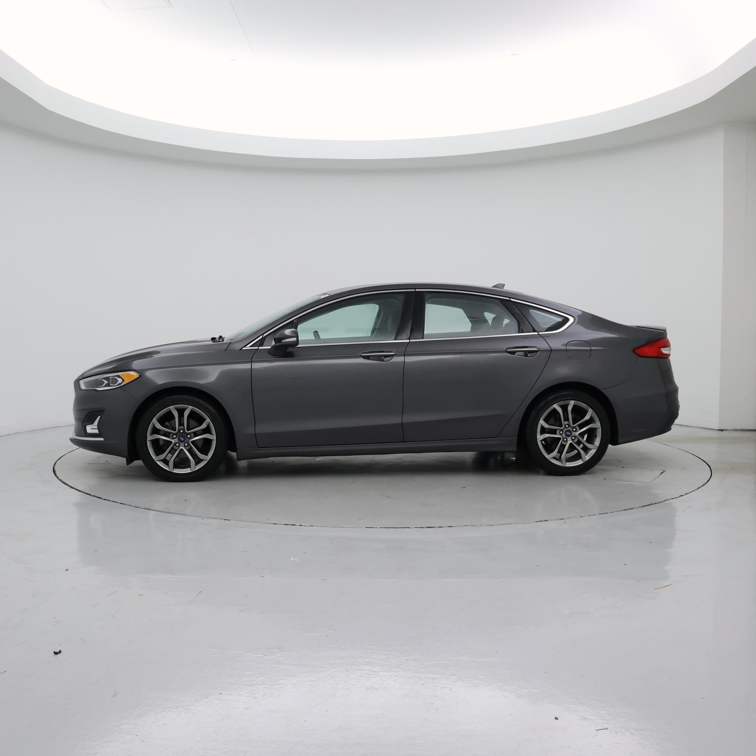 Thumbnail: 2019 Ford Fusion - 3