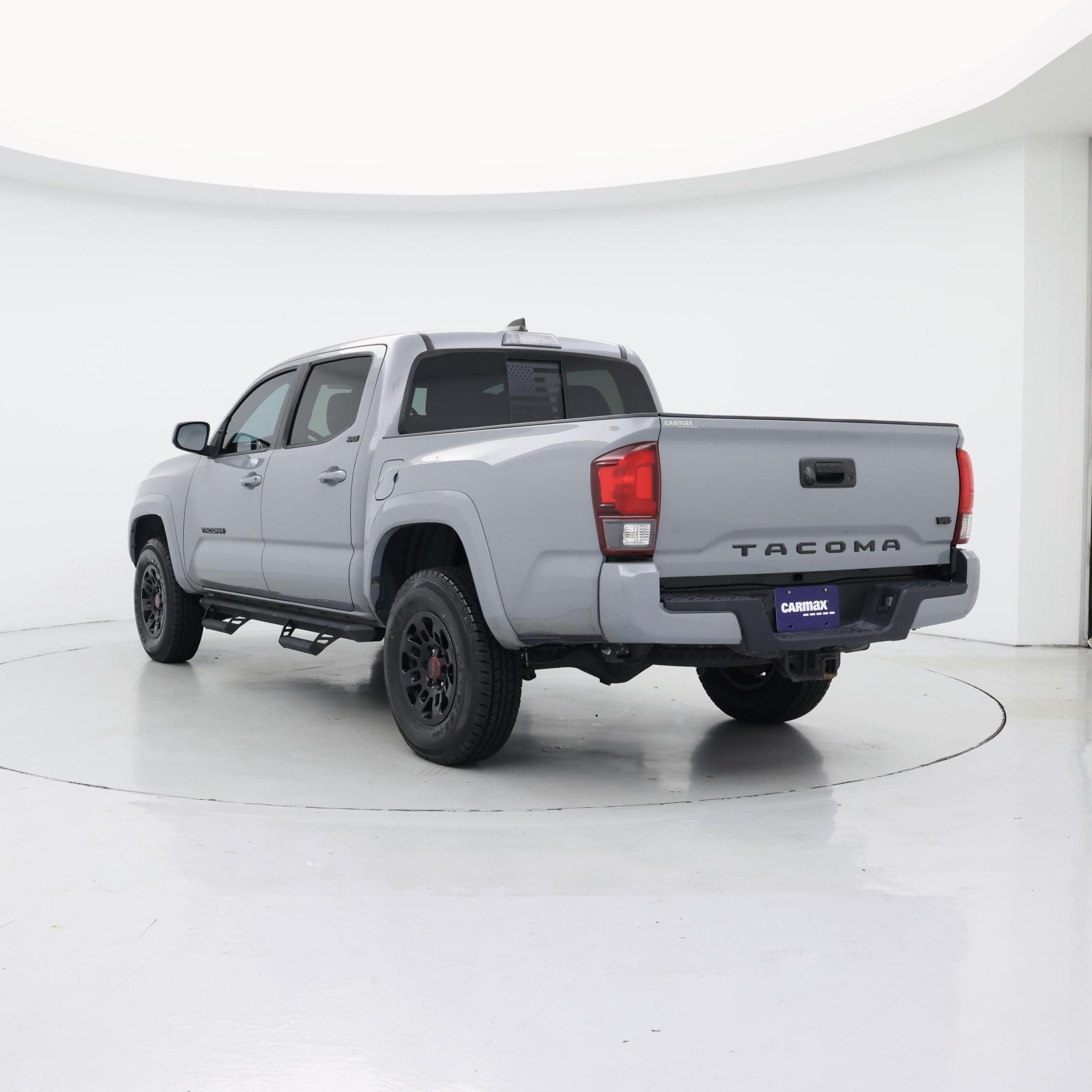 Thumbnail: 2021 Toyota Tacoma - 3