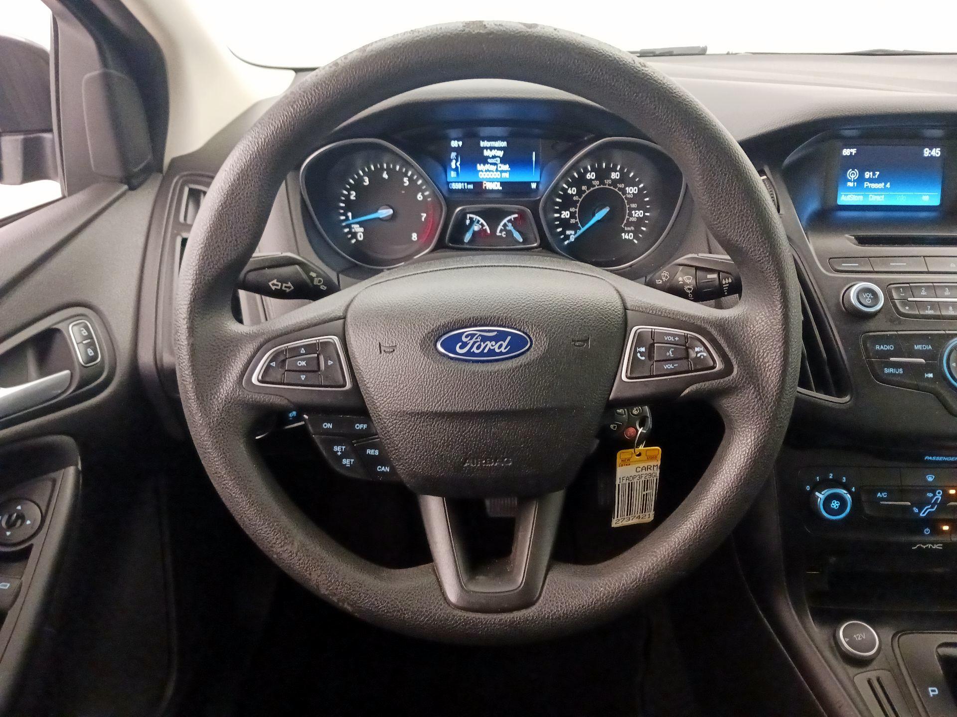 Thumbnail: 2016 Ford Focus - 10