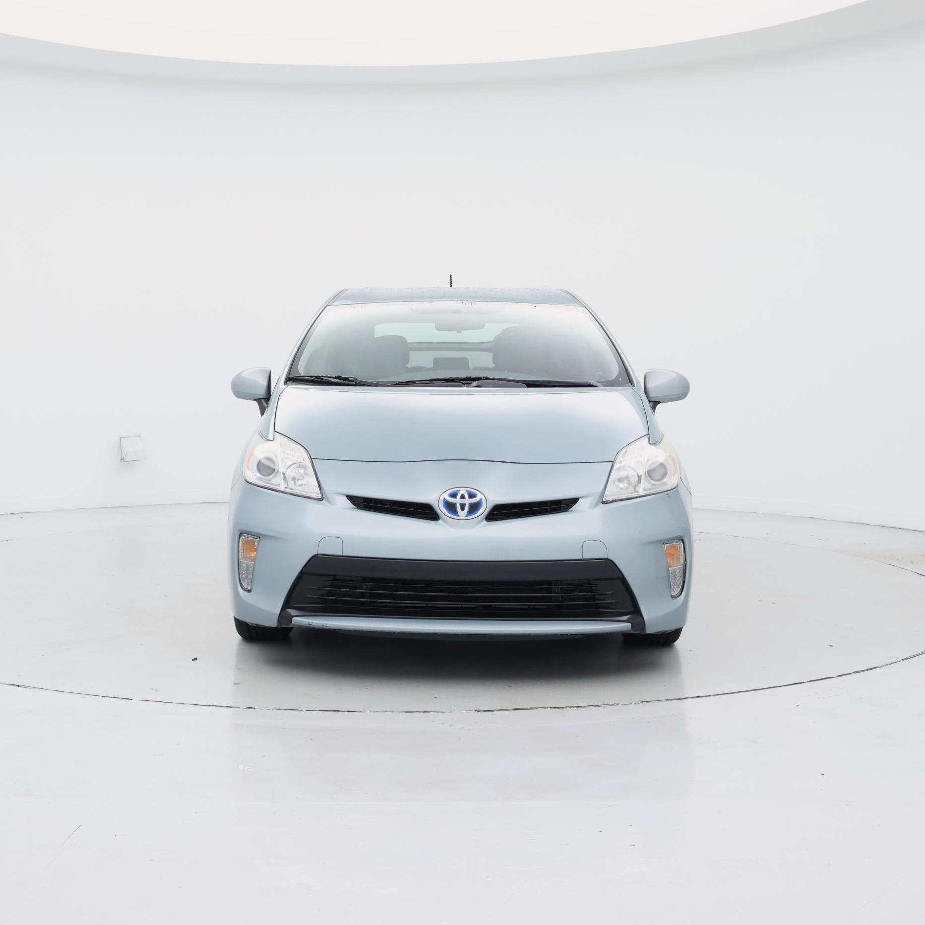 Thumbnail: 2015 Toyota Prius - 5