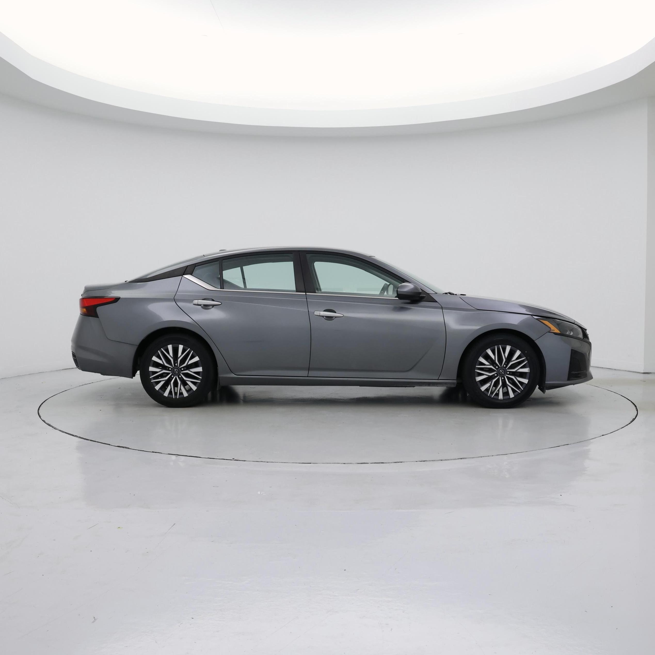 Thumbnail: 2023 Nissan Altima - 7