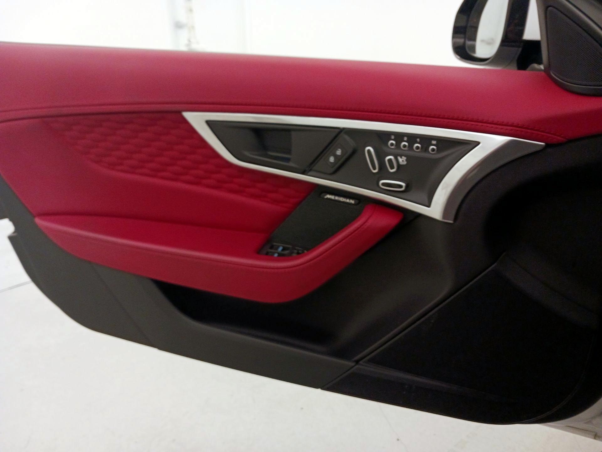 Thumbnail: 2021 Jaguar F-Type - 12