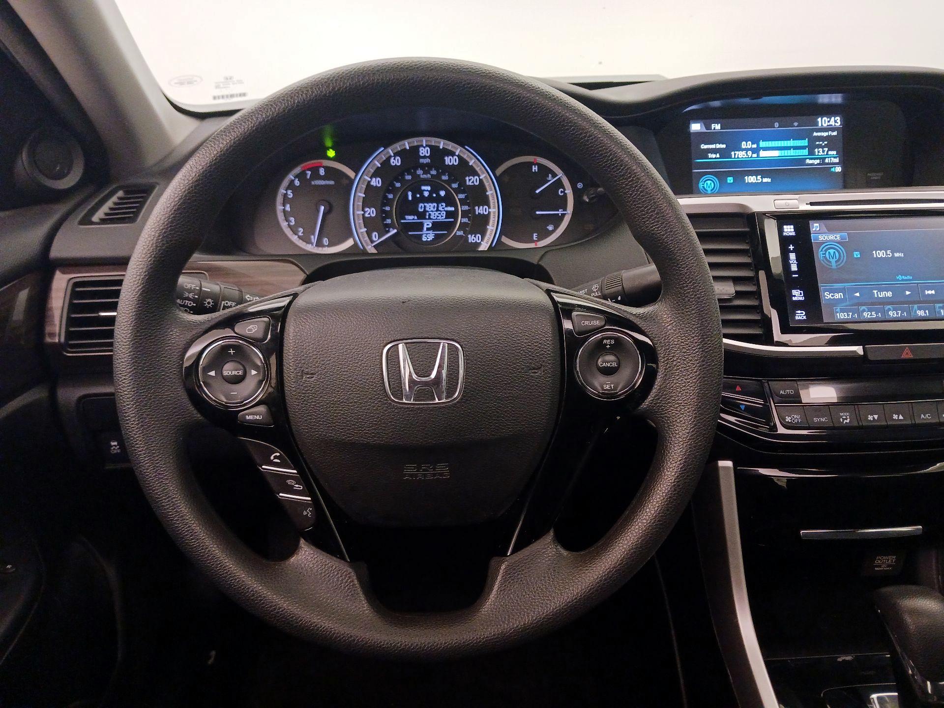 Thumbnail: 2016 Honda Accord - 10