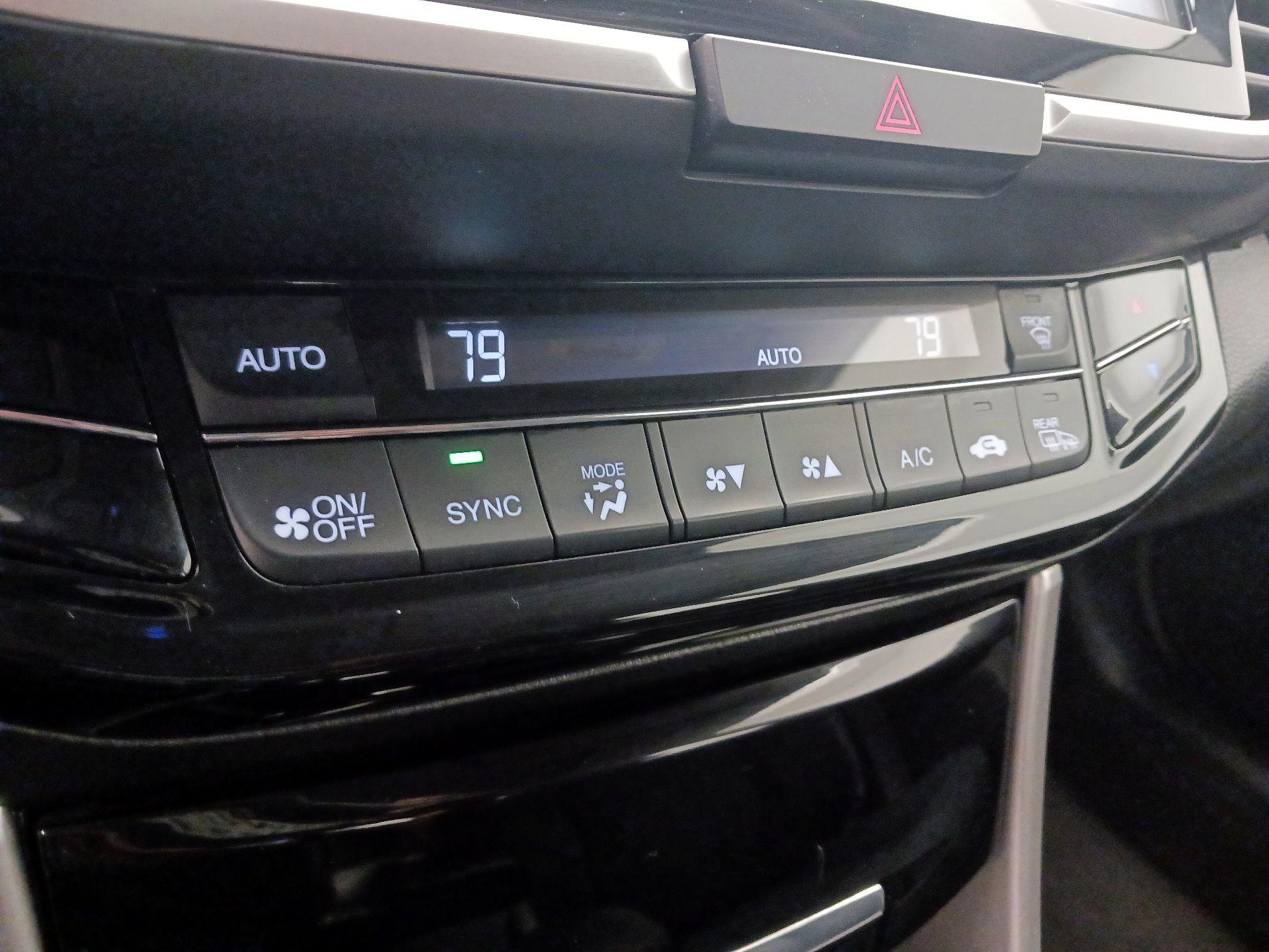 Thumbnail: 2016 Honda Accord - 16