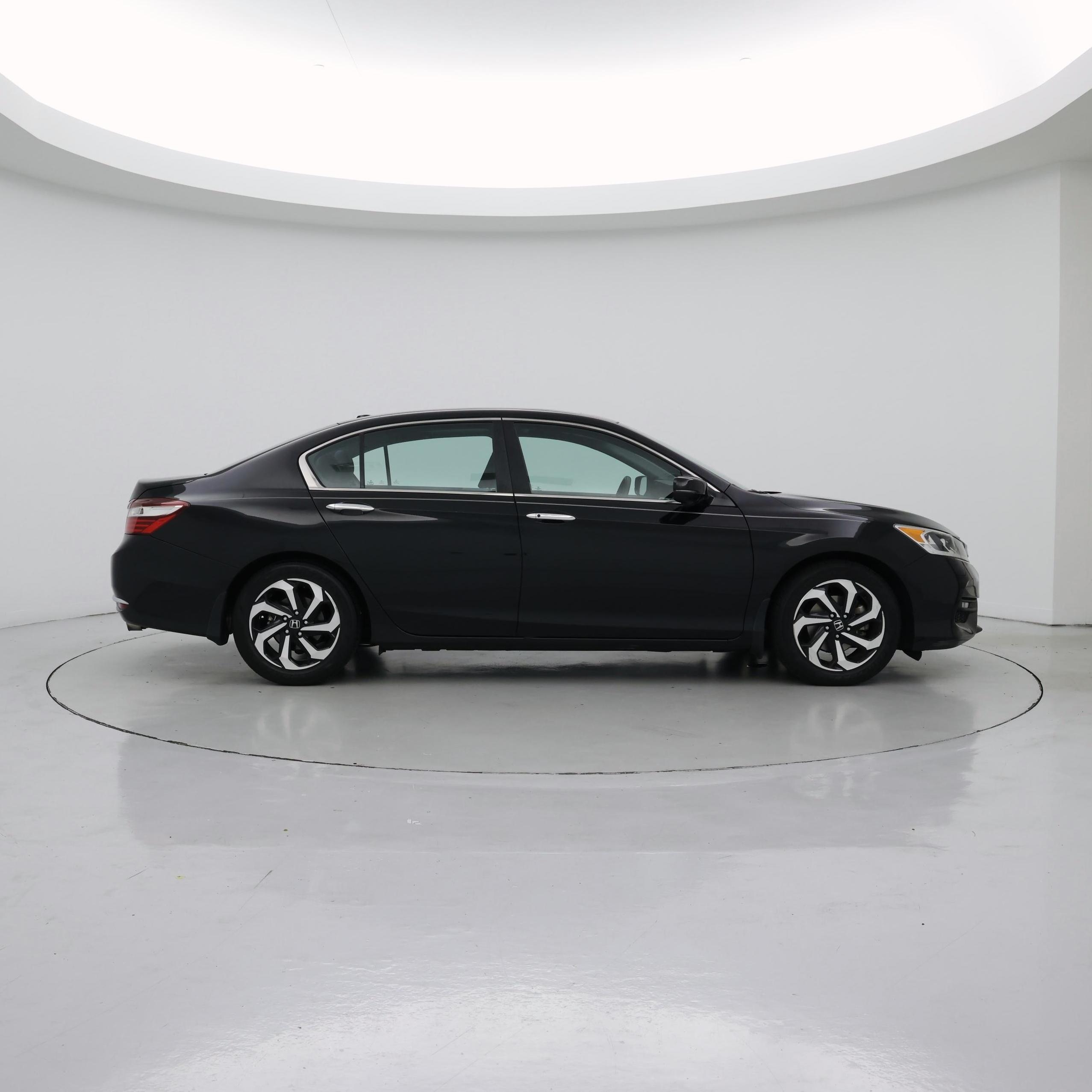 Thumbnail: 2016 Honda Accord - 7
