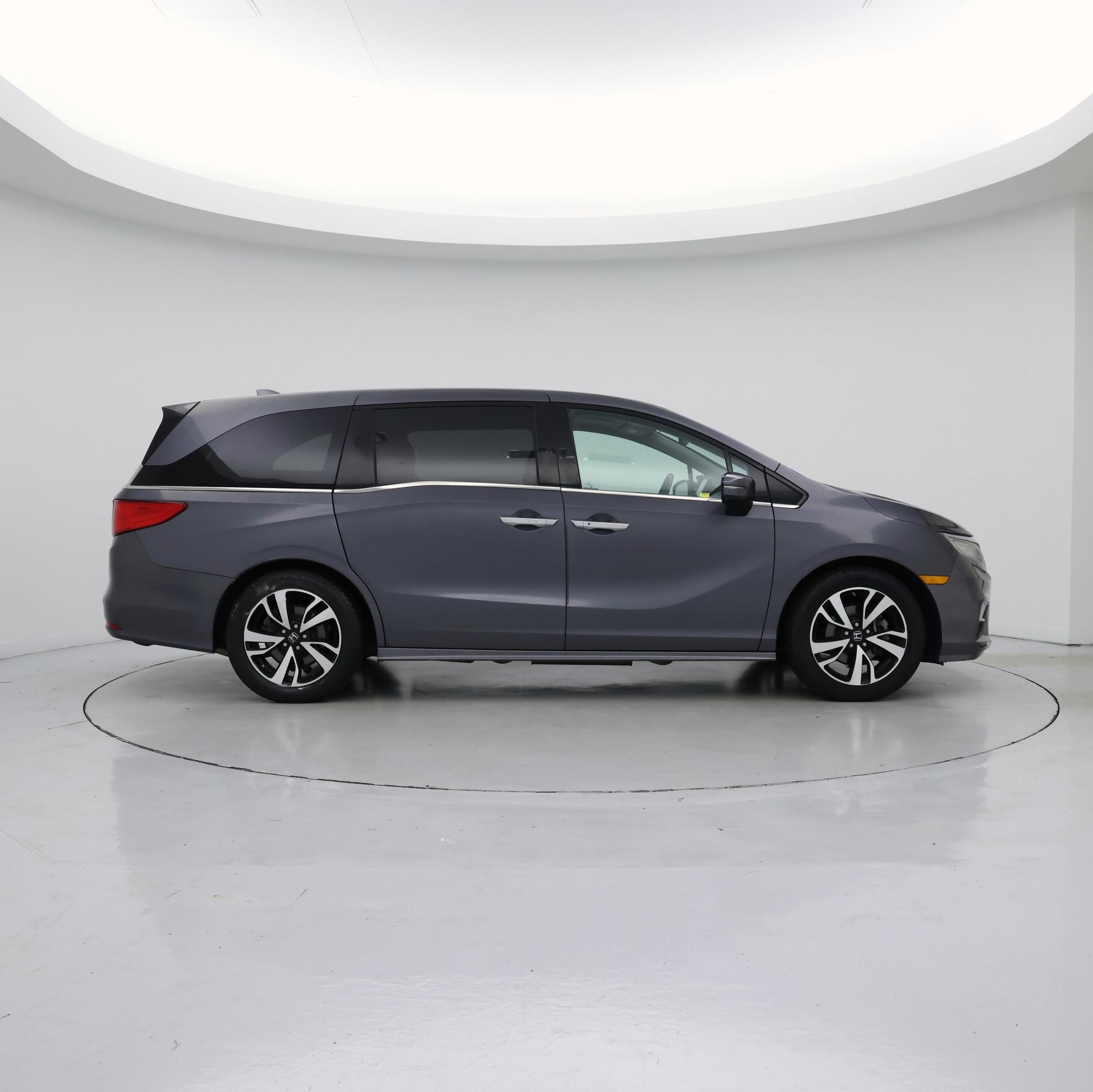 Thumbnail: 2018 Honda Odyssey - 7
