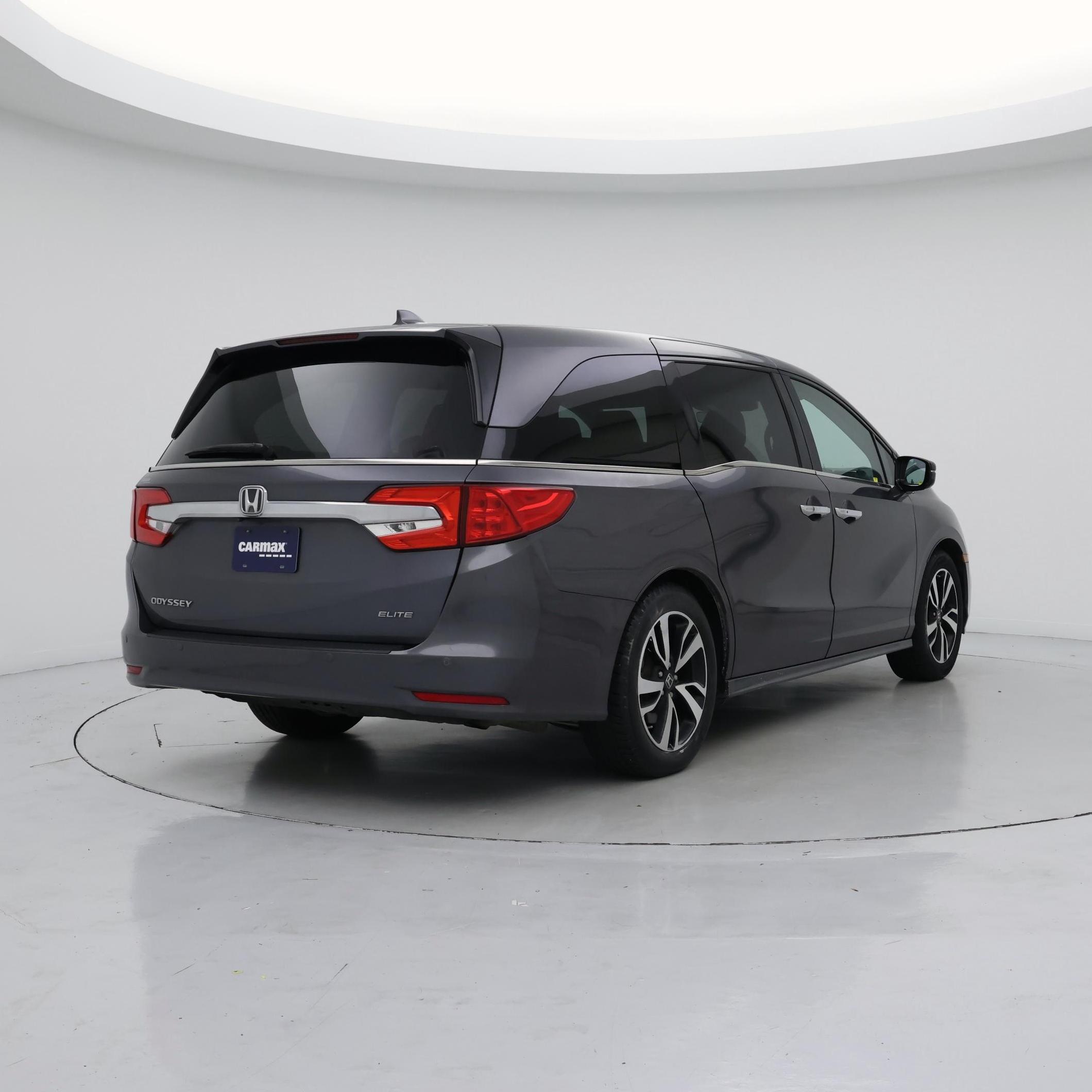 Thumbnail: 2018 Honda Odyssey - 8