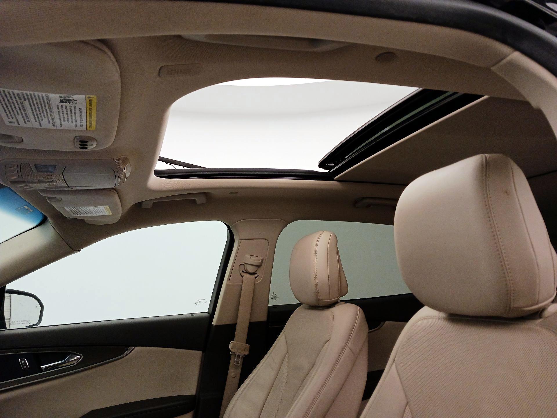 Thumbnail: 2020 Lincoln Nautilus - 20