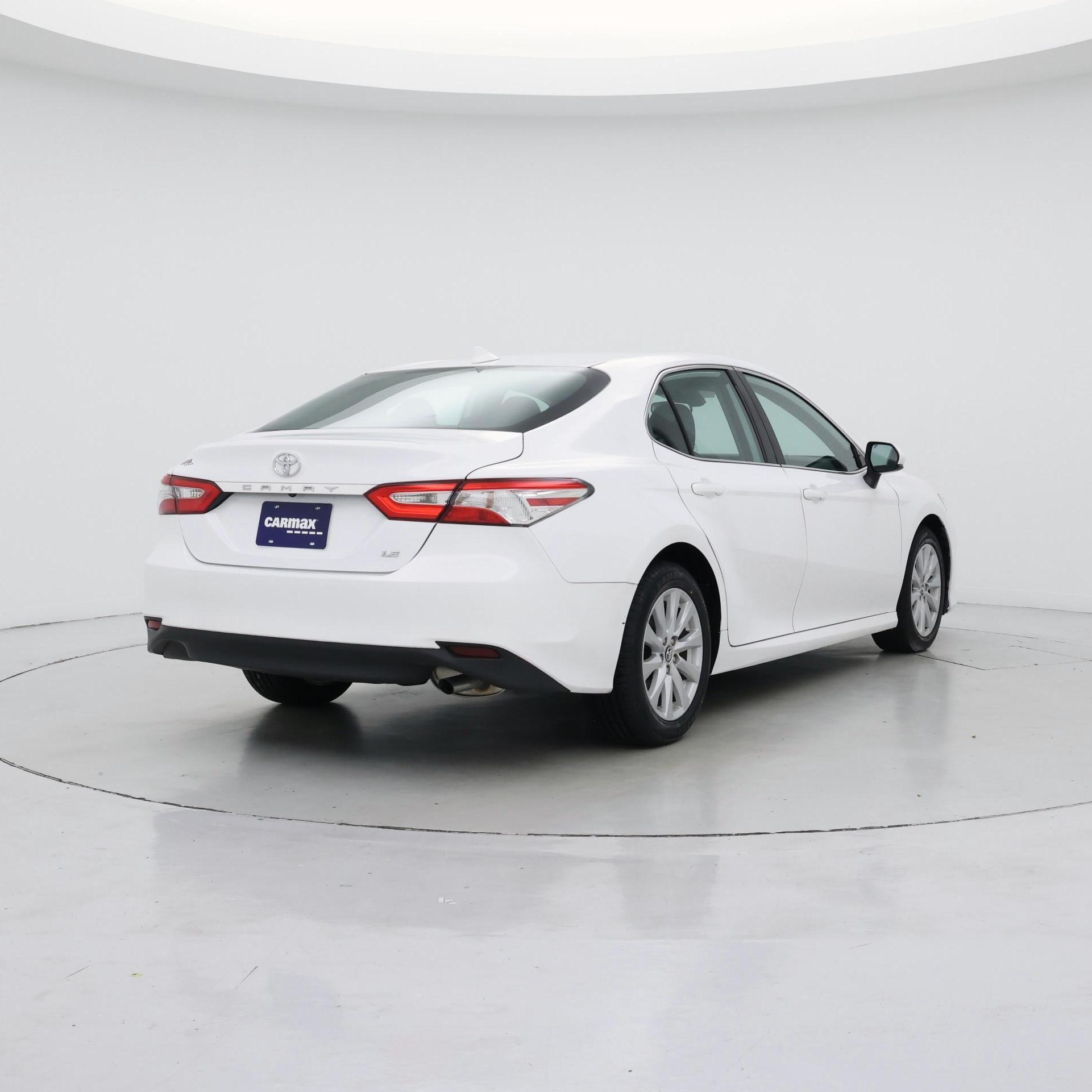 Thumbnail: 2019 Toyota Camry - 8