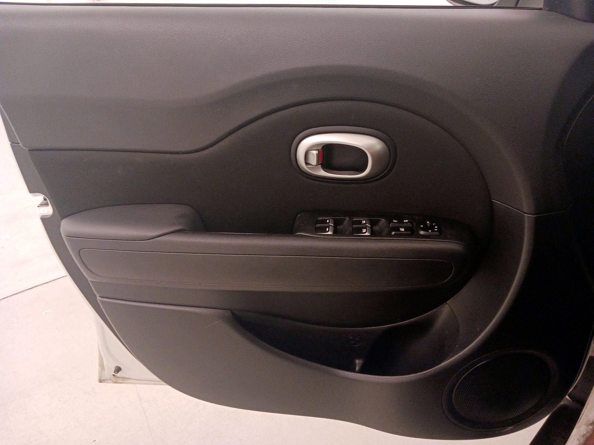 Thumbnail: 2018 Kia Soul - 12