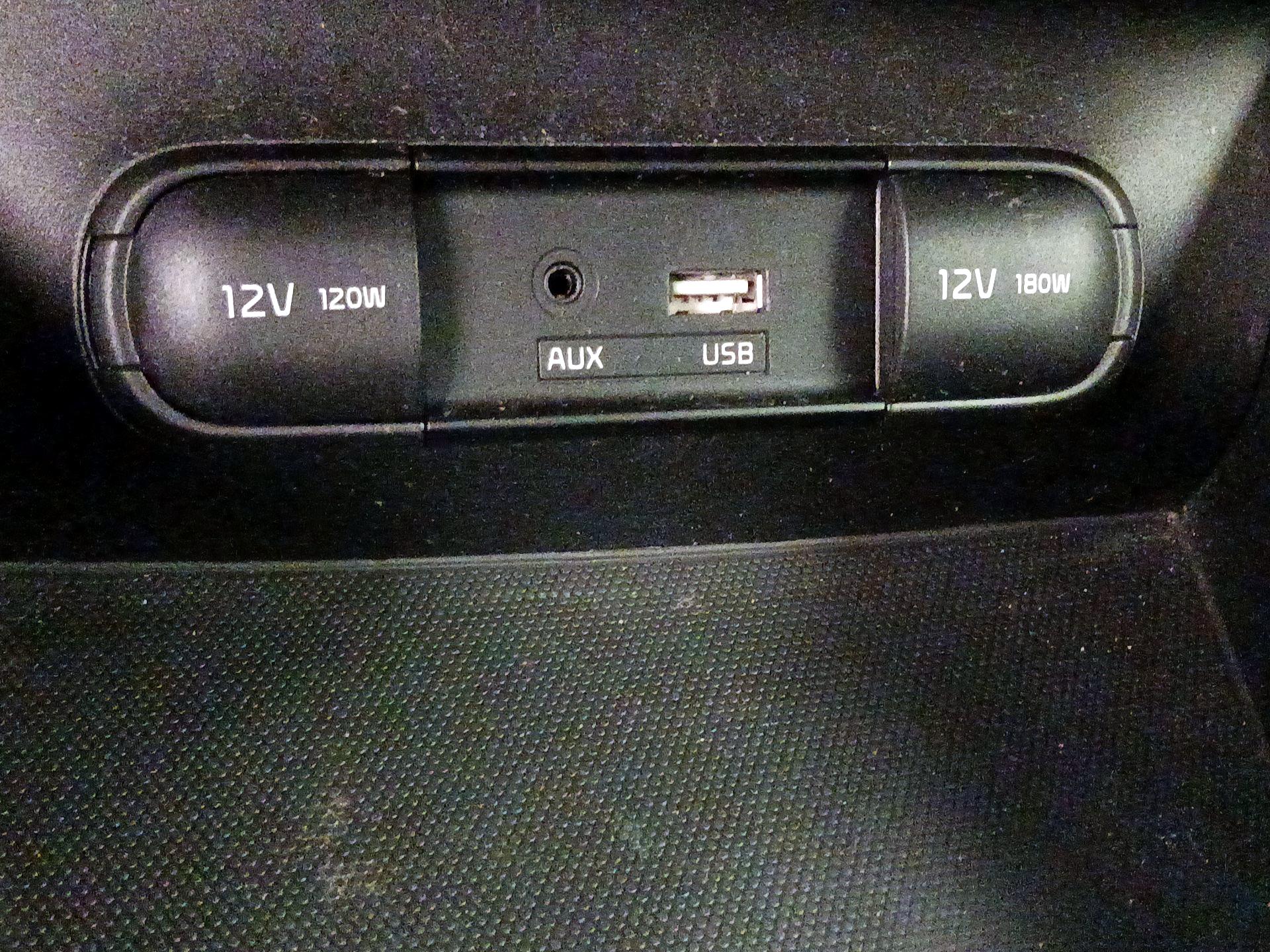 Thumbnail: 2018 Kia Soul - 18