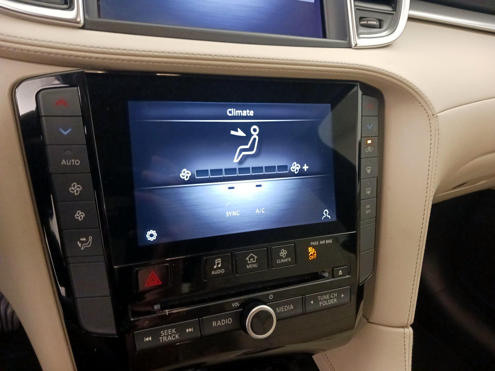 Thumbnail: 2020 INFINITI QX50 - 16