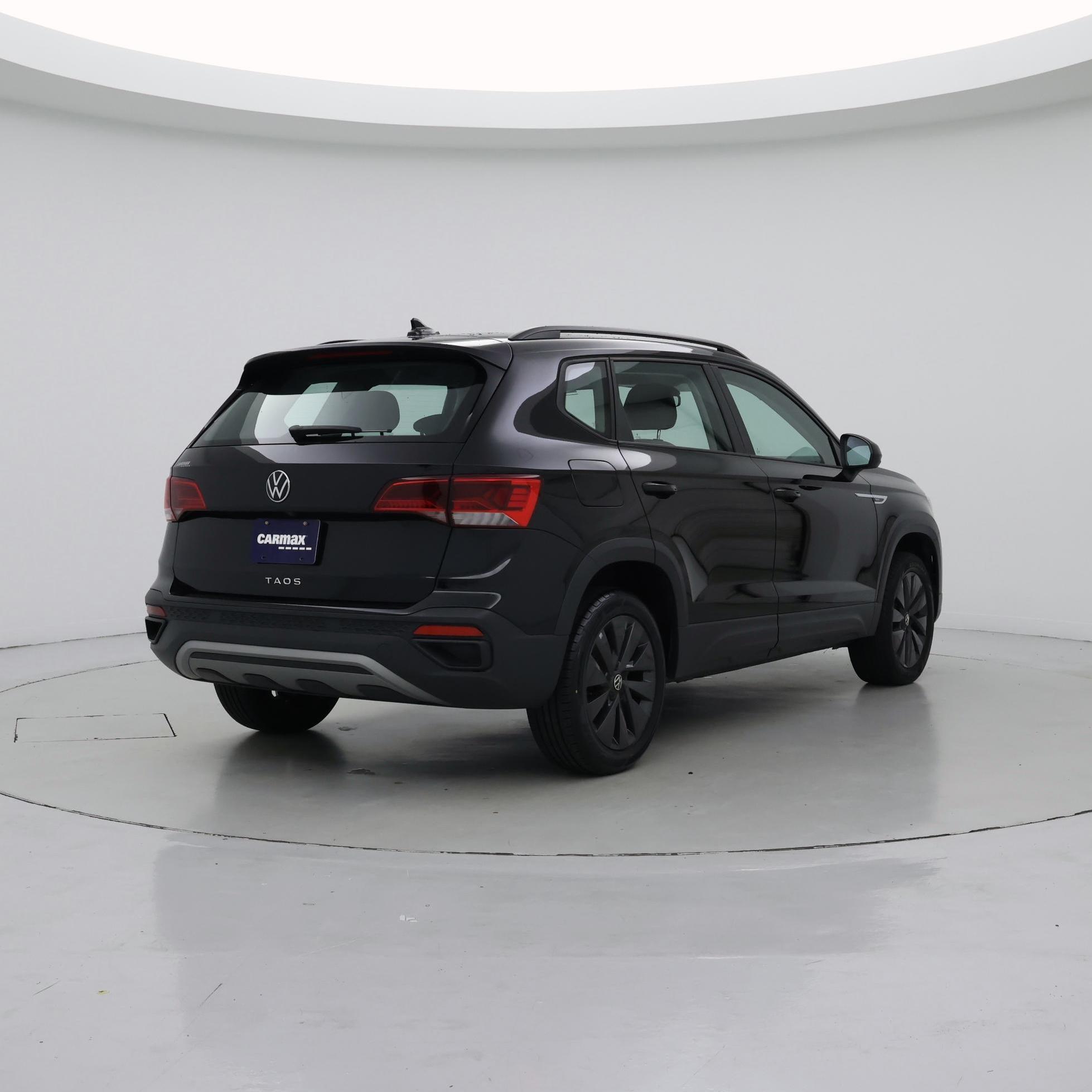 Thumbnail: 2023 Volkswagen Taos - 8