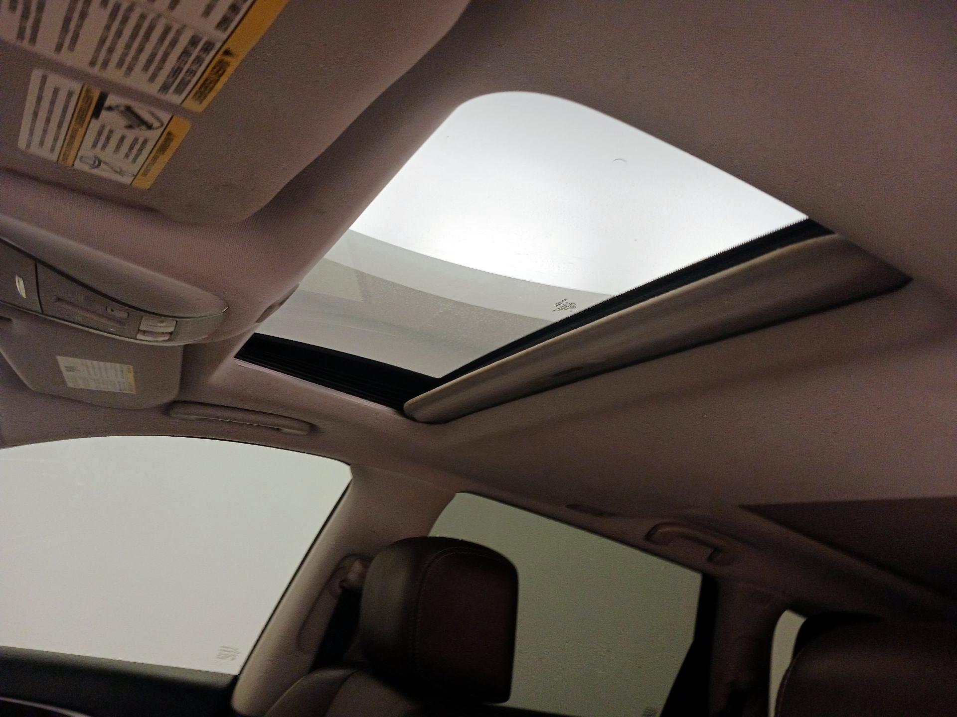 Thumbnail: 2016 INFINITI QX60 - 20