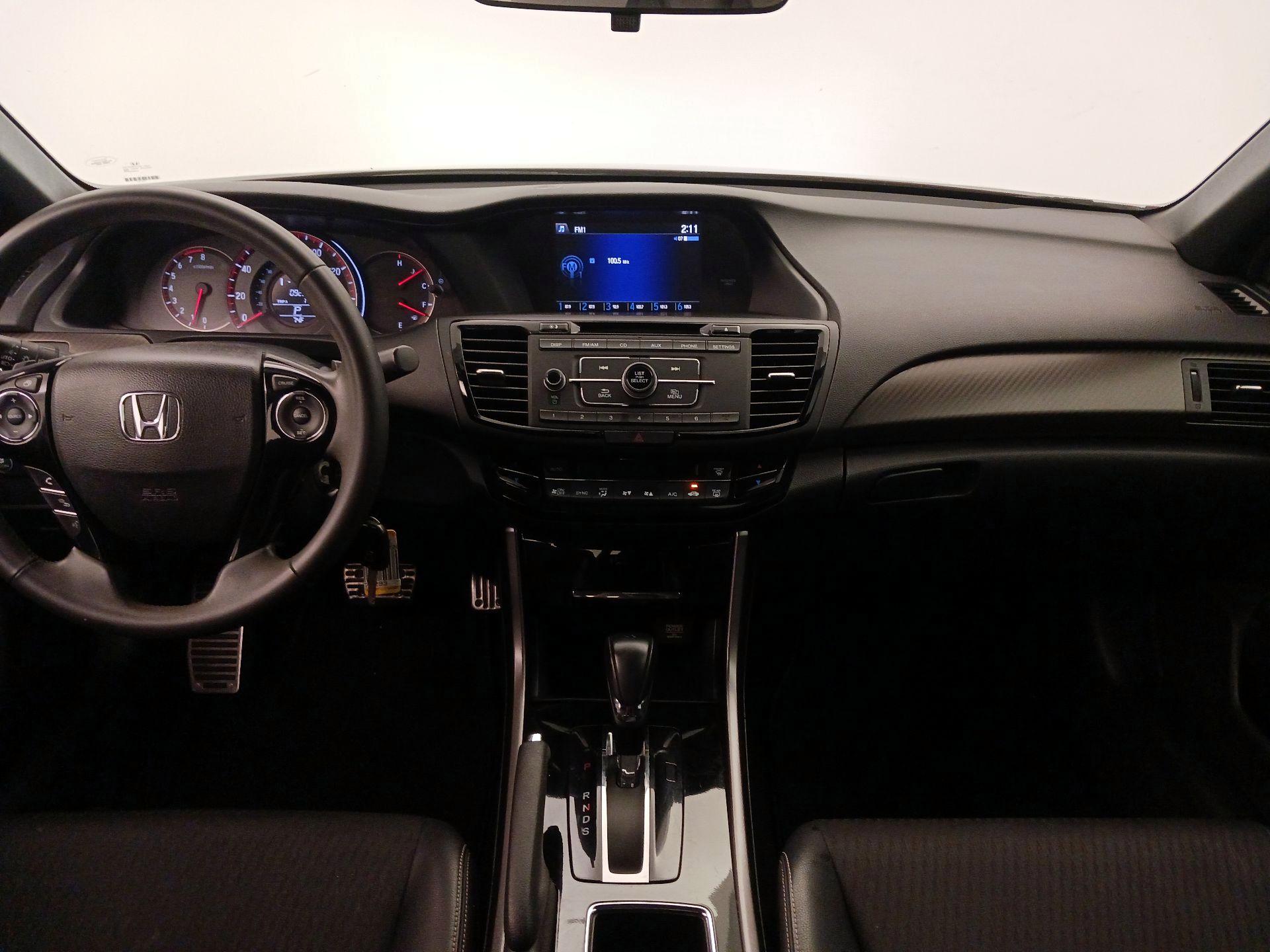 Thumbnail: 2016 Honda Accord - 9