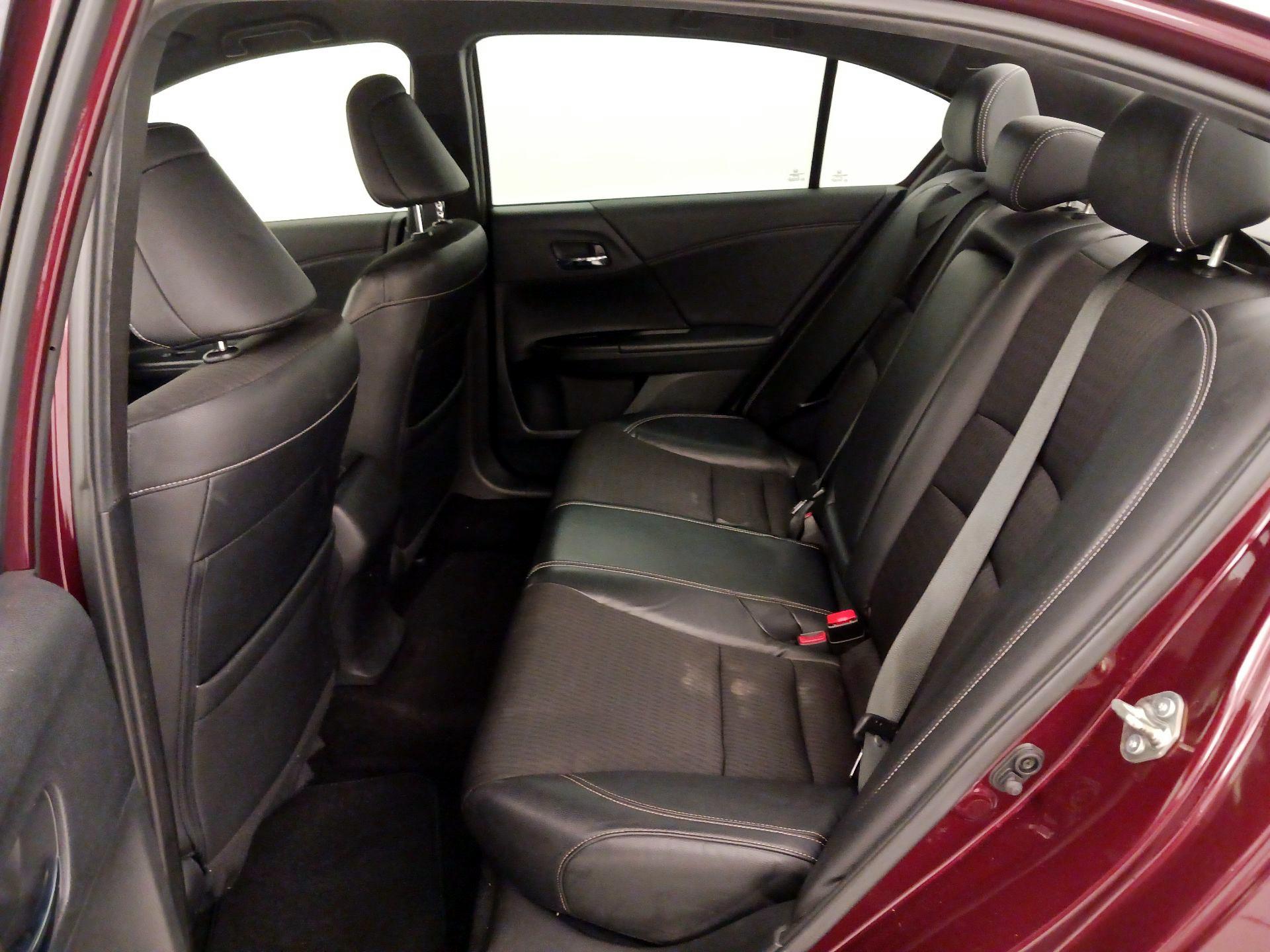Thumbnail: 2016 Honda Accord - 19
