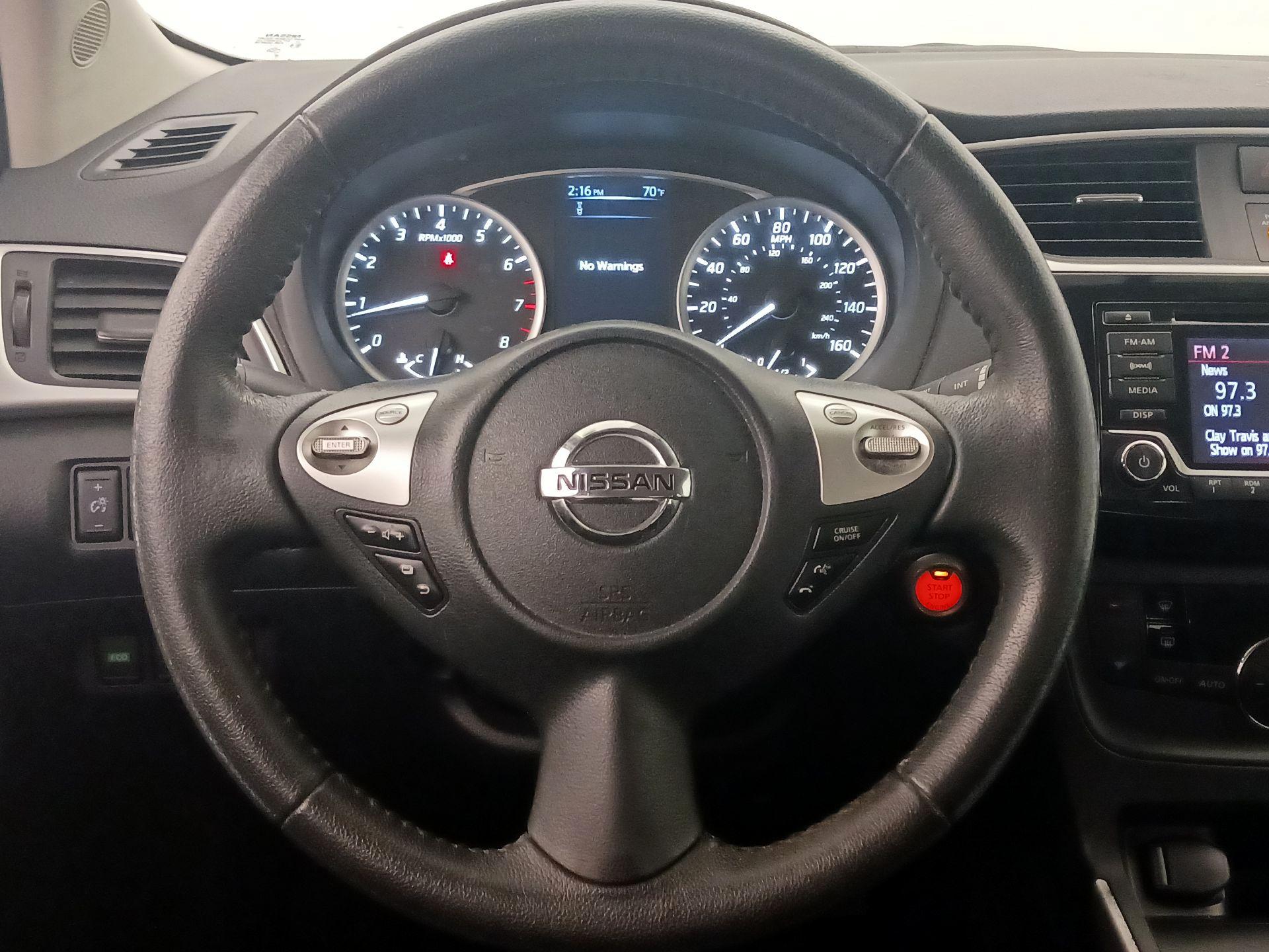 Thumbnail: 2018 Nissan Sentra - 10