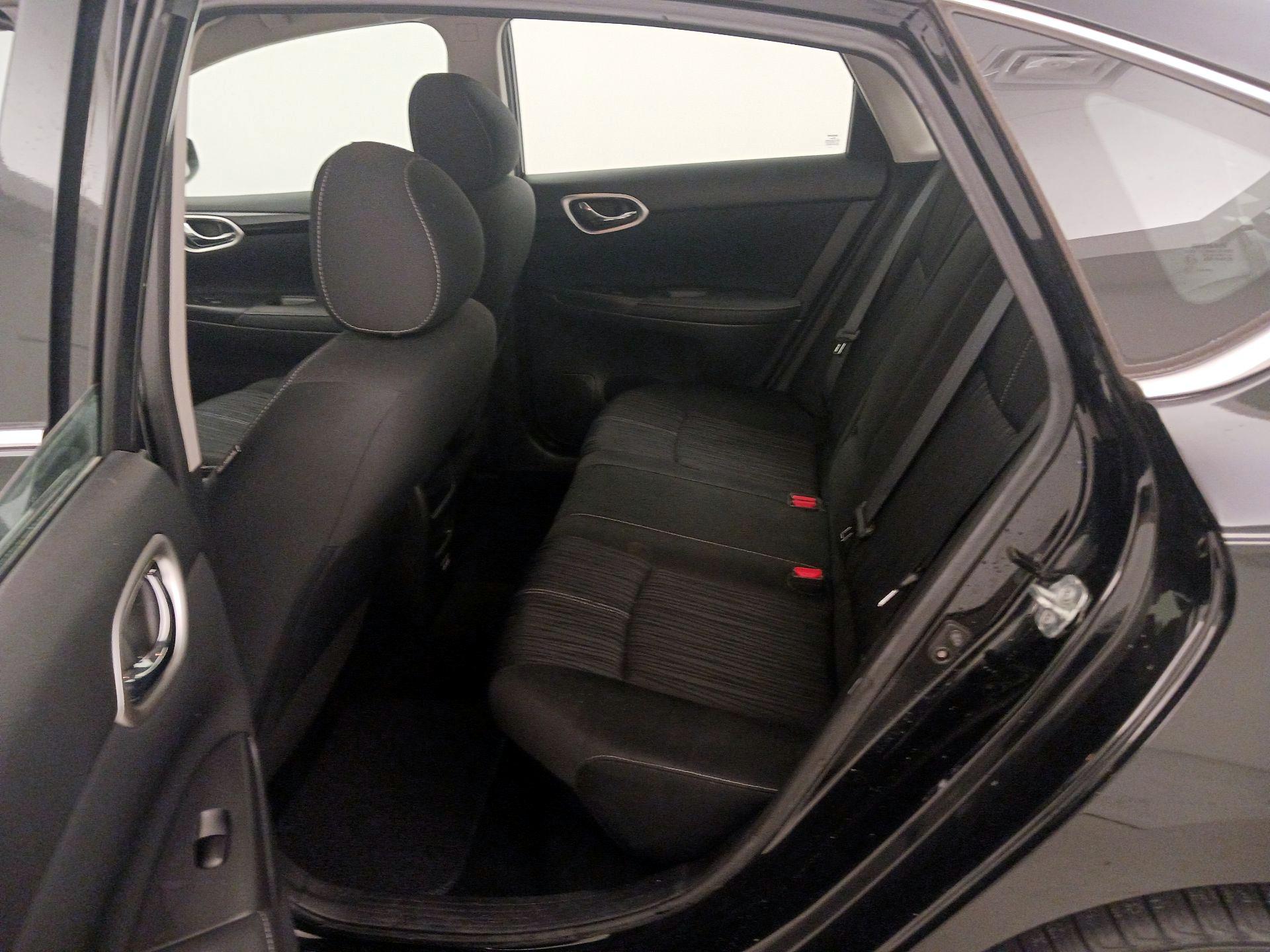 Thumbnail: 2018 Nissan Sentra - 19