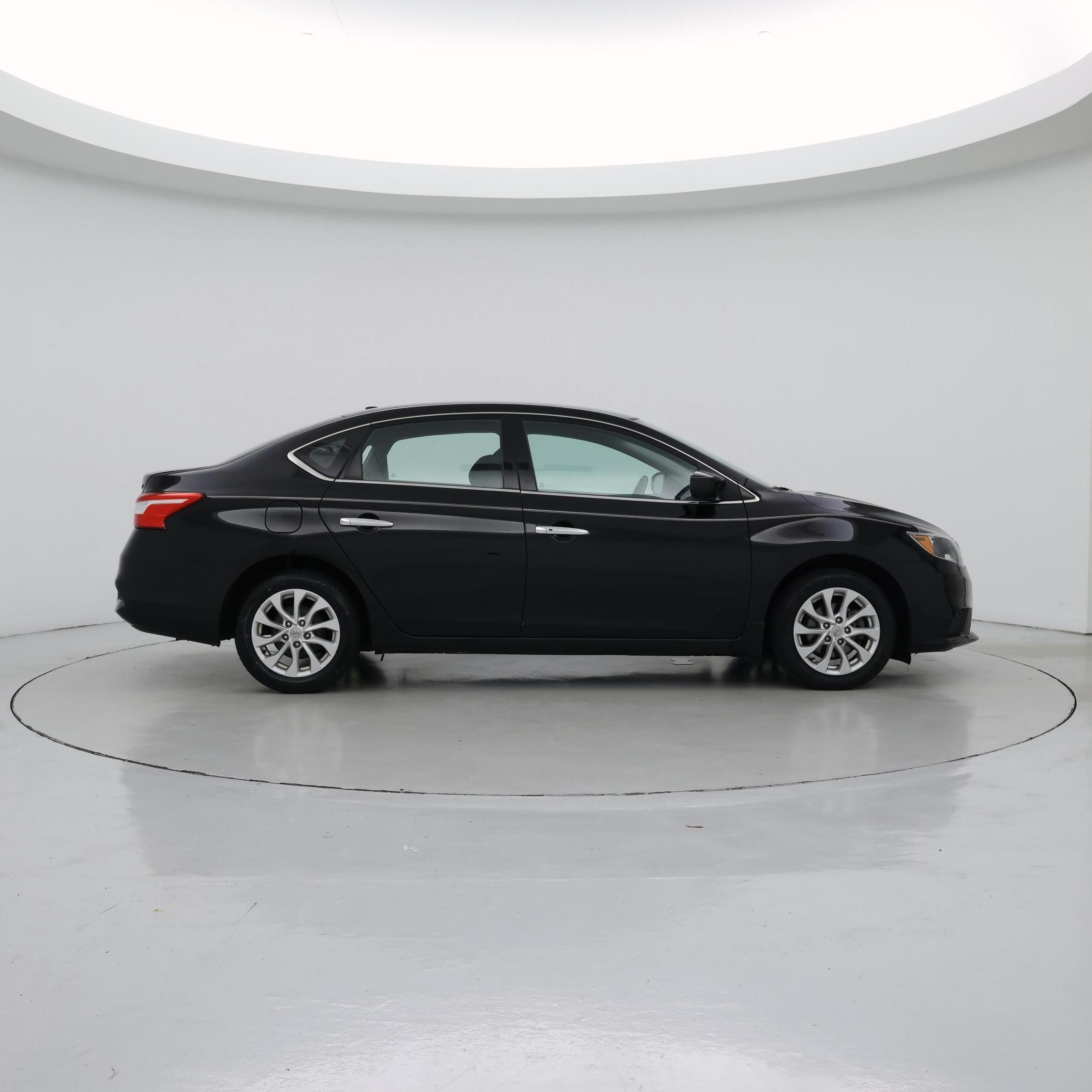 Thumbnail: 2018 Nissan Sentra - 7