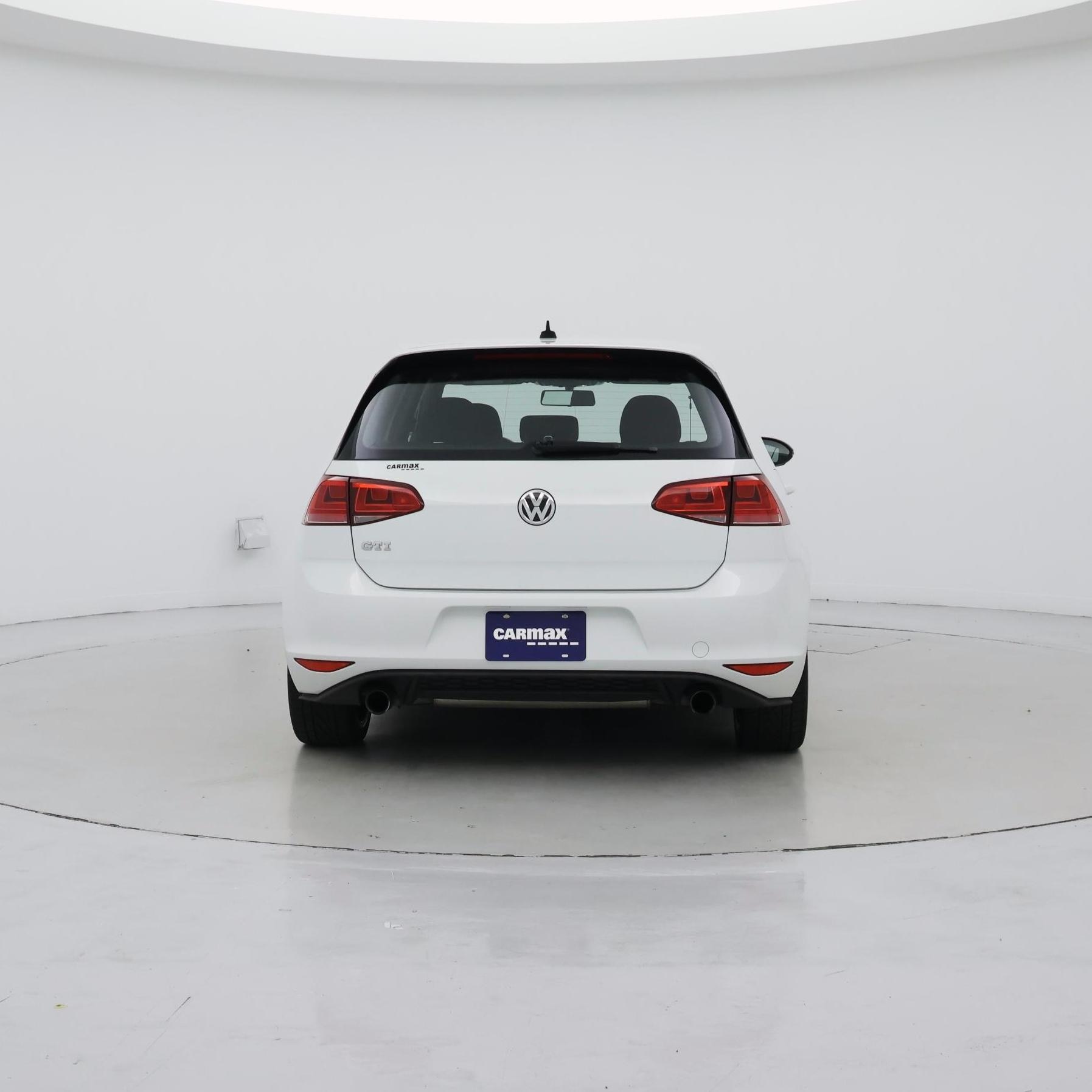 Thumbnail: 2017 Volkswagen Golf - 3