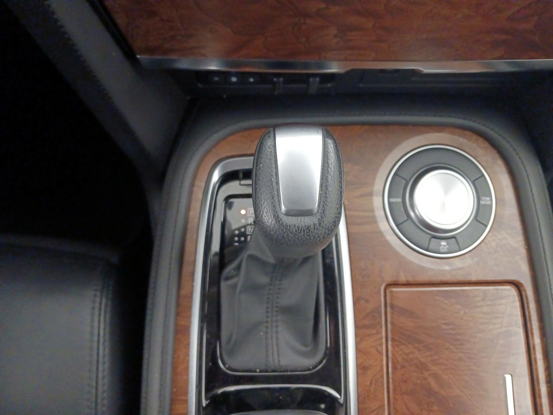 Thumbnail: 2024 Nissan Armada - 18